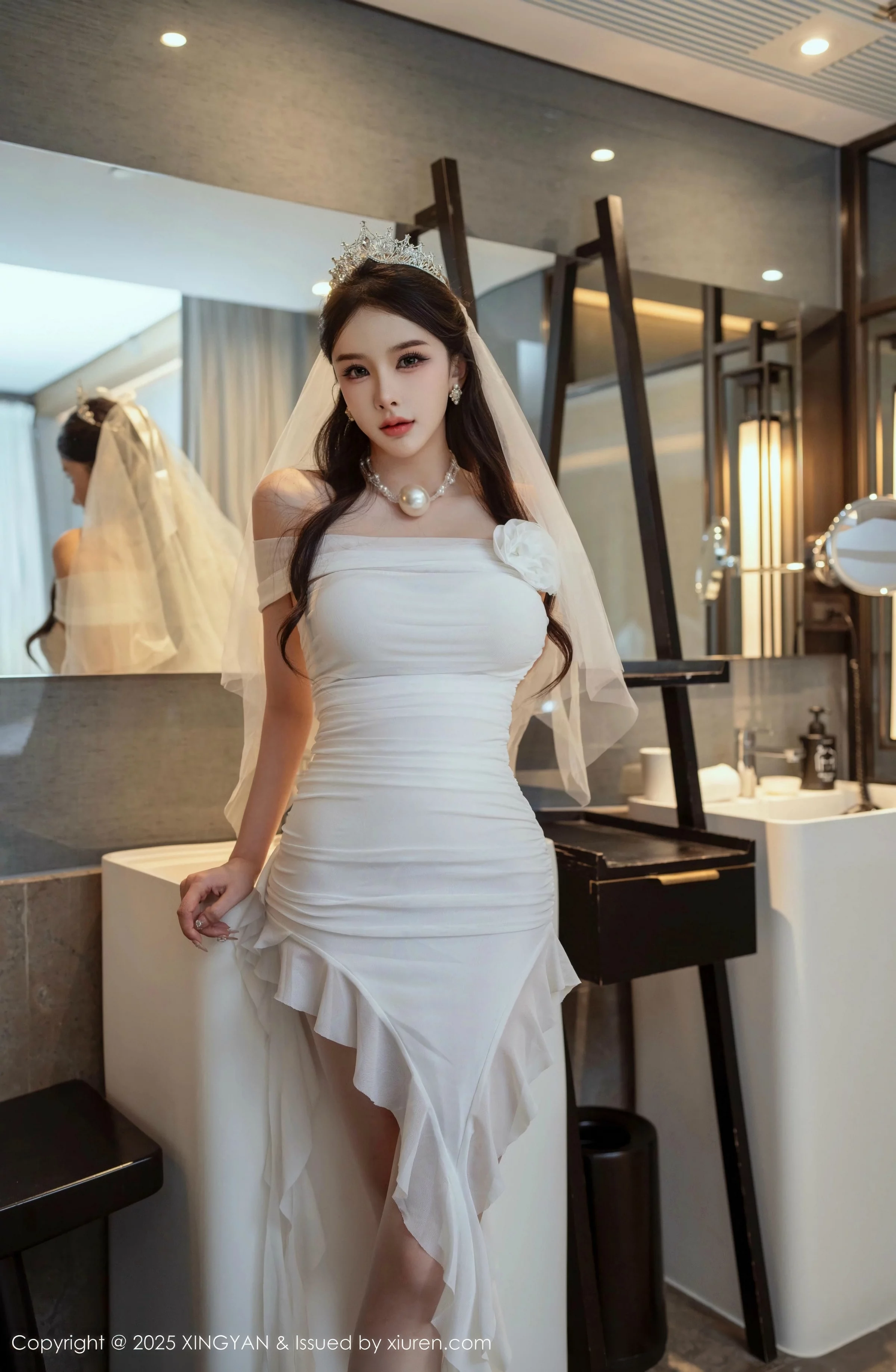 李丽莎私房合集性感白色薄透婚纱服饰秀惹火身材绝美写真 第 11 张