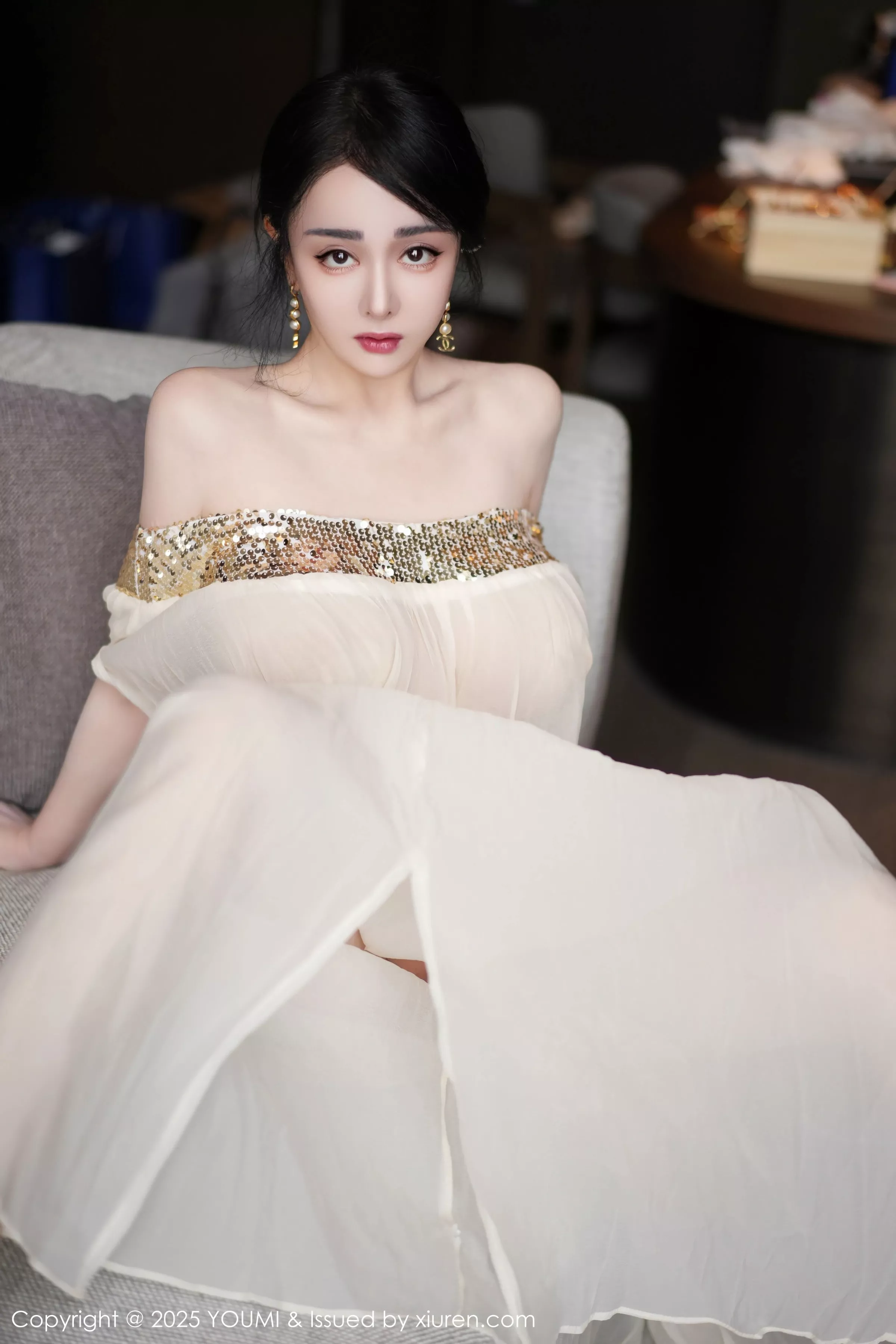 允爾薄纱服饰露性感金色吊坠式情趣内衣秀丰腴身姿绝美写真 第 37 张