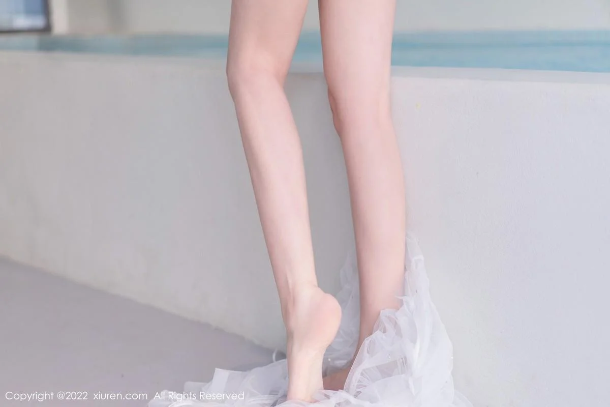 王雨纯大理旅拍白色轻透网纱长裙秀惹火身材完美绝美写真 第 34 张