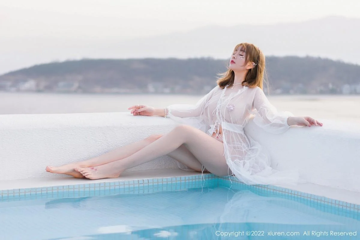 王雨纯大理旅拍白色轻透网纱长裙秀惹火身材完美绝美写真 第 4 张