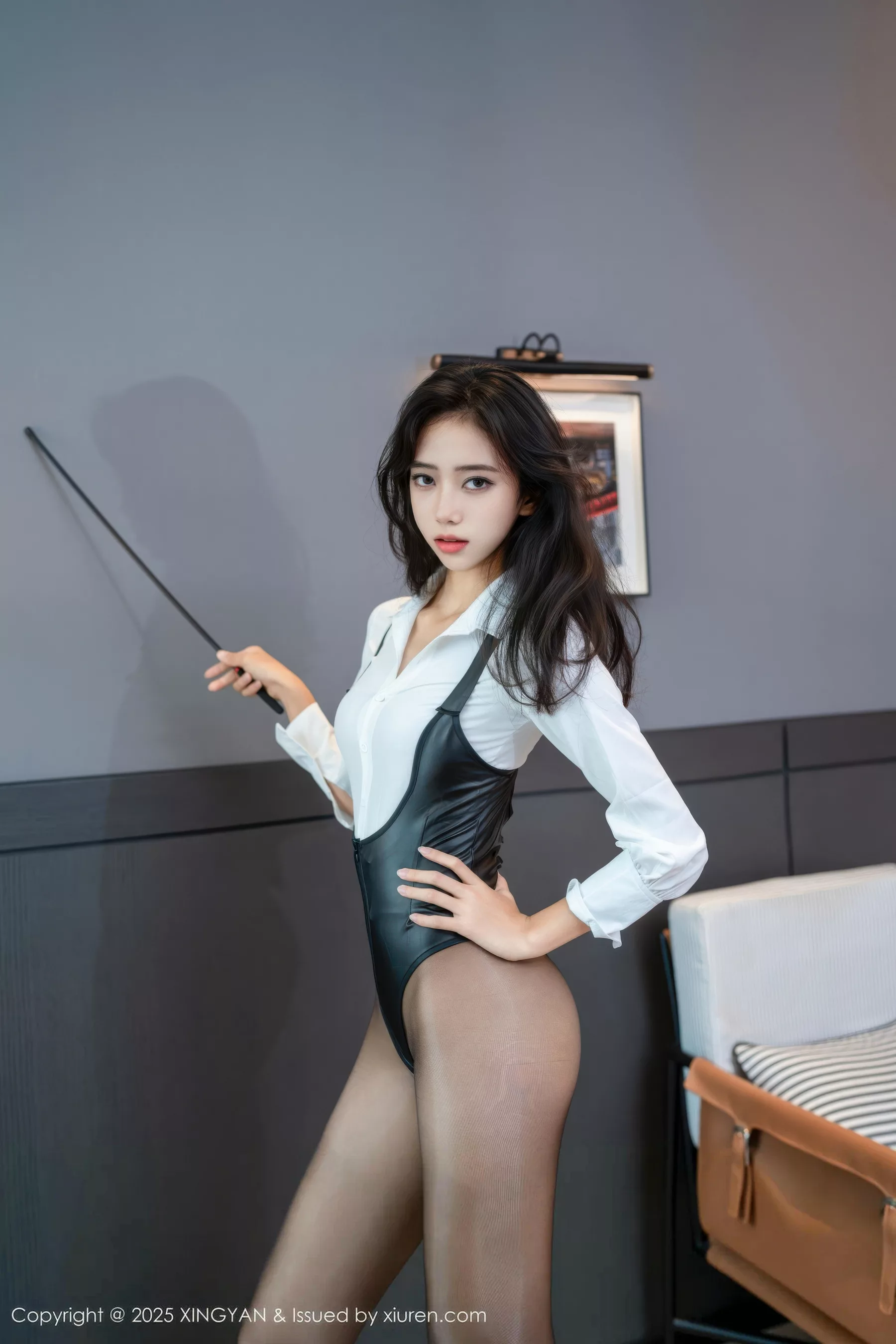 时安安性感白衬衫配连体衣露超薄黑色秀柔美身材绝美写真 第 4 张