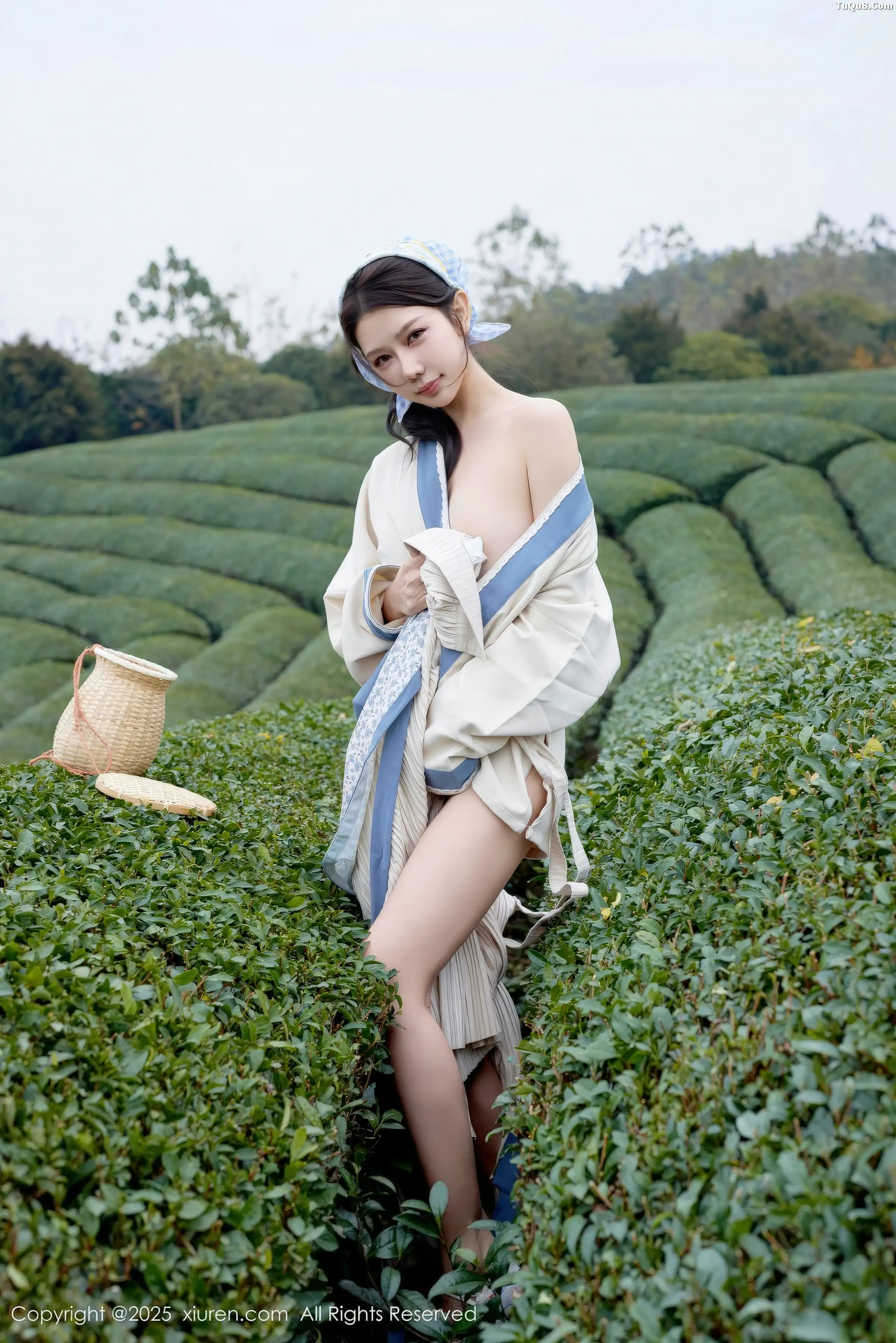 尹甜甜户外采茶姑娘装扮性感长裙秀翘臀美腿迷人绝美写真 第 66 张