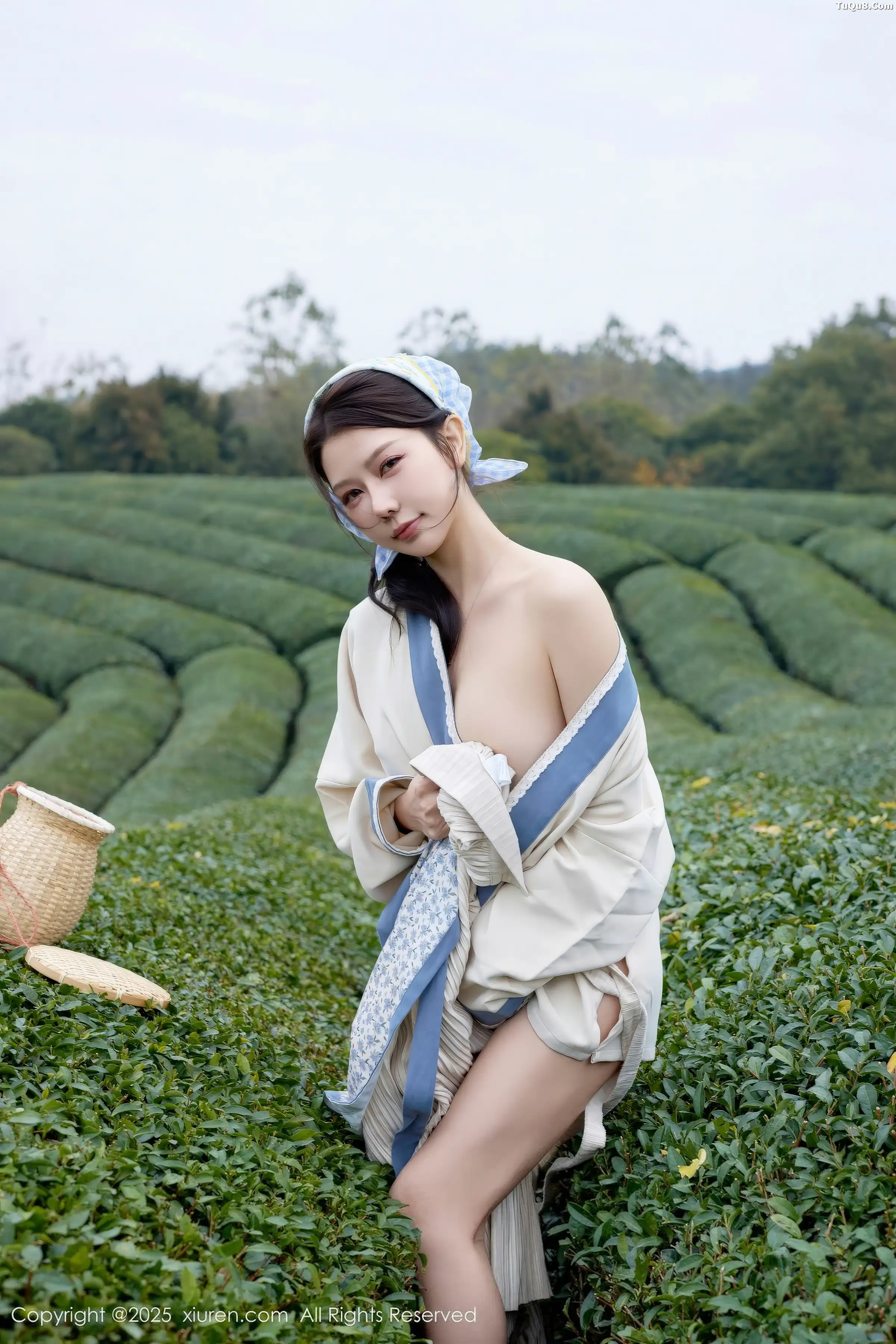 尹甜甜户外采茶姑娘装扮性感长裙秀翘臀美腿迷人绝美写真 第 68 张