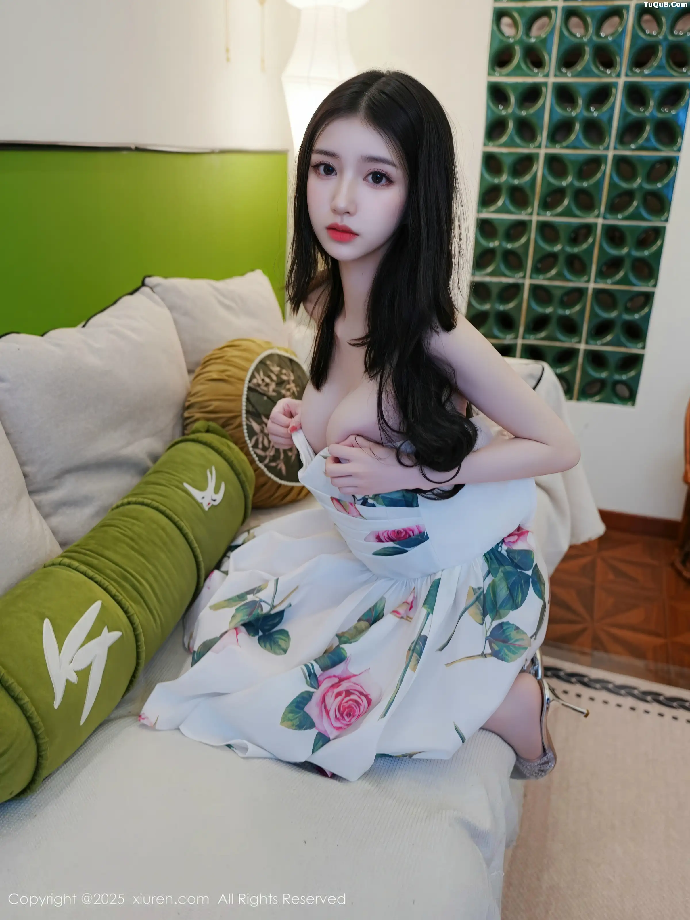 白小蝶性感浅色连衣短裙配超薄肉丝秀完美曲线迷人绝美写真 第 85 张
