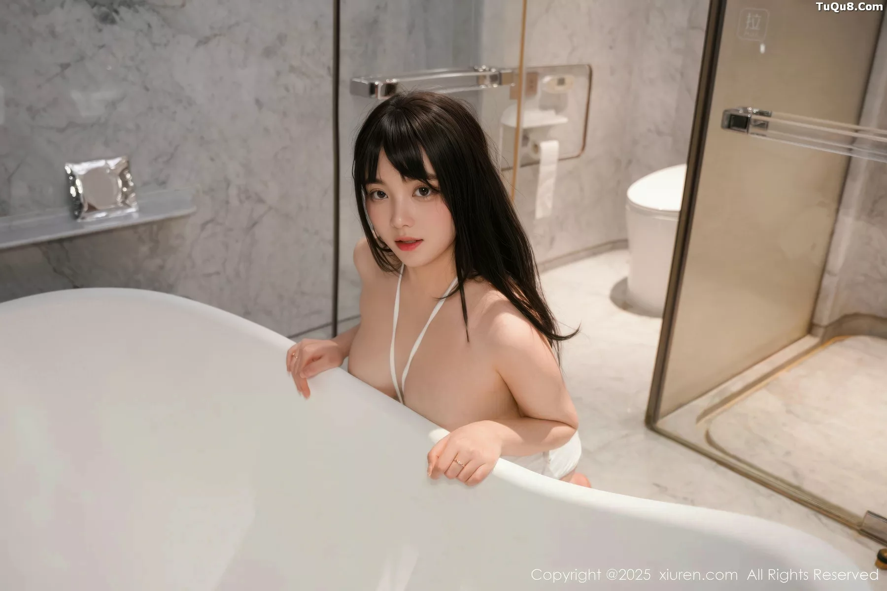 软情泳池场景性感白色比基尼秀完美身材迷人绝美写真 第 104 张