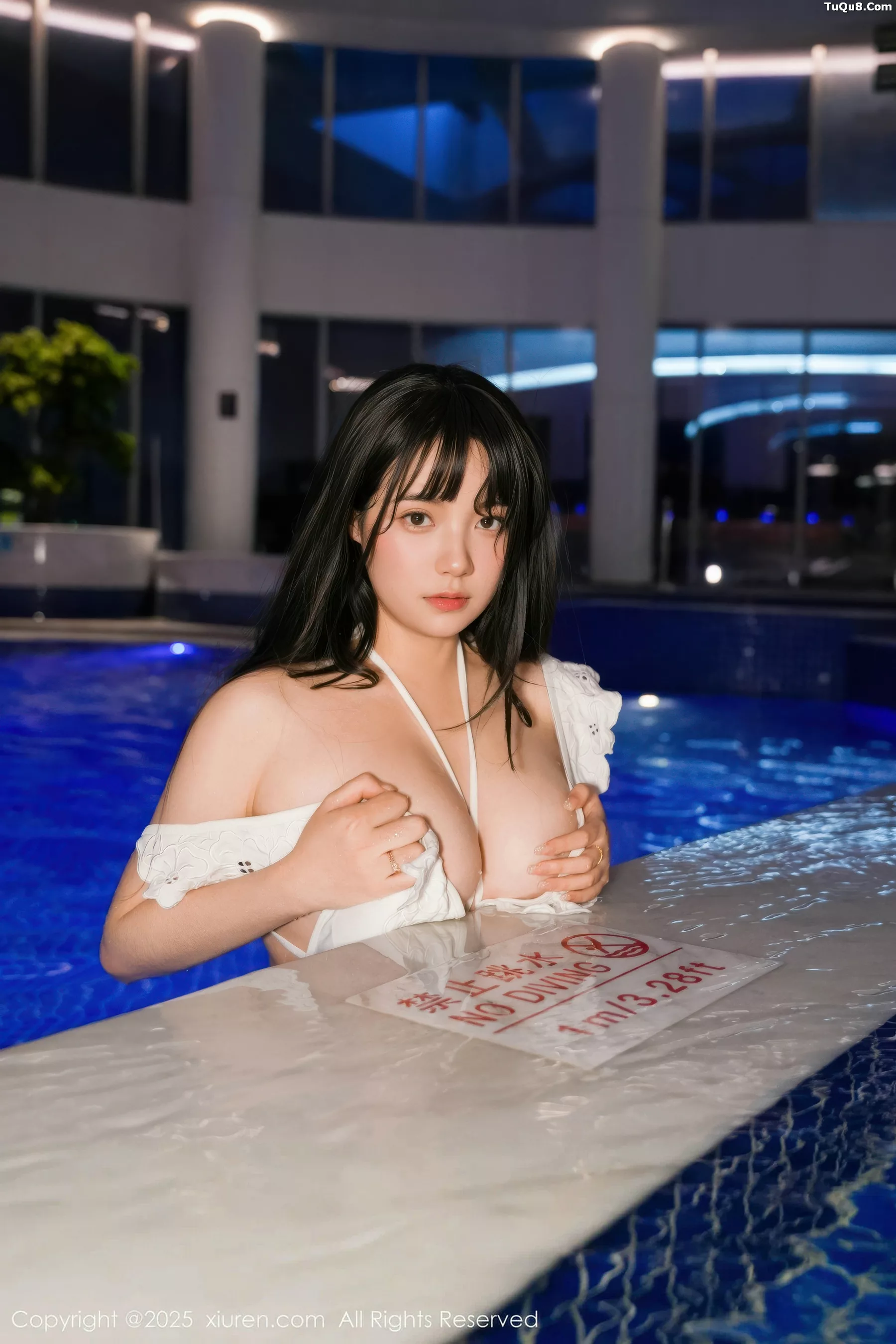 软情泳池场景性感白色比基尼秀完美身材迷人绝美写真 第 68 张