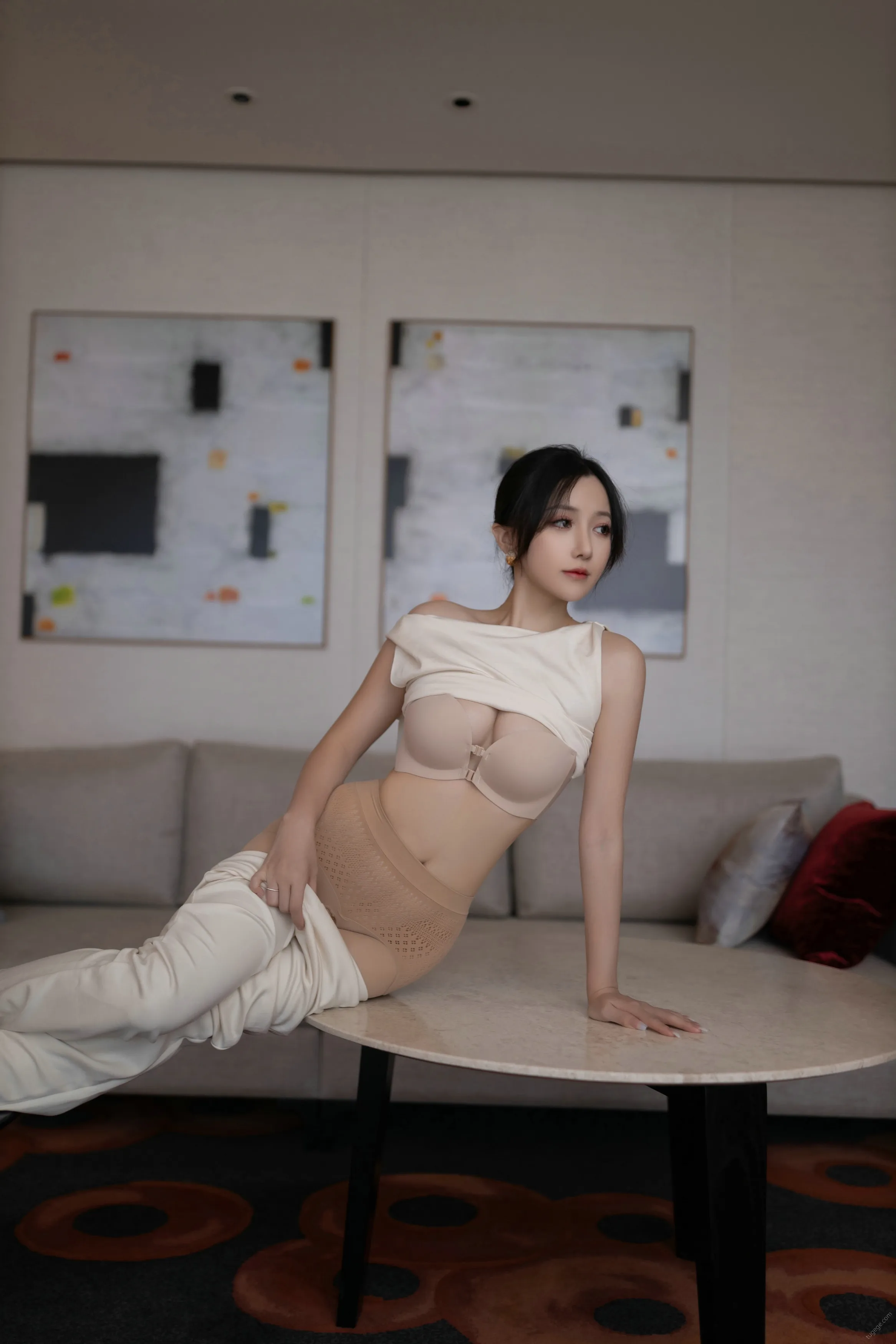 [秀人付费] 鱼子酱Fish 诱人私拍福利 职场女人 第 73 张