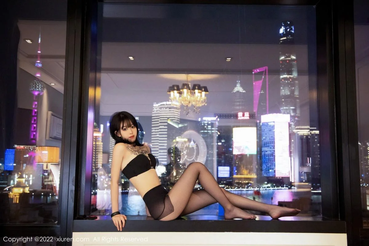 合集奶瓶＆言沫私房性感黑色内衣配黑丝裤袜撩人绝美写真 第 24 张