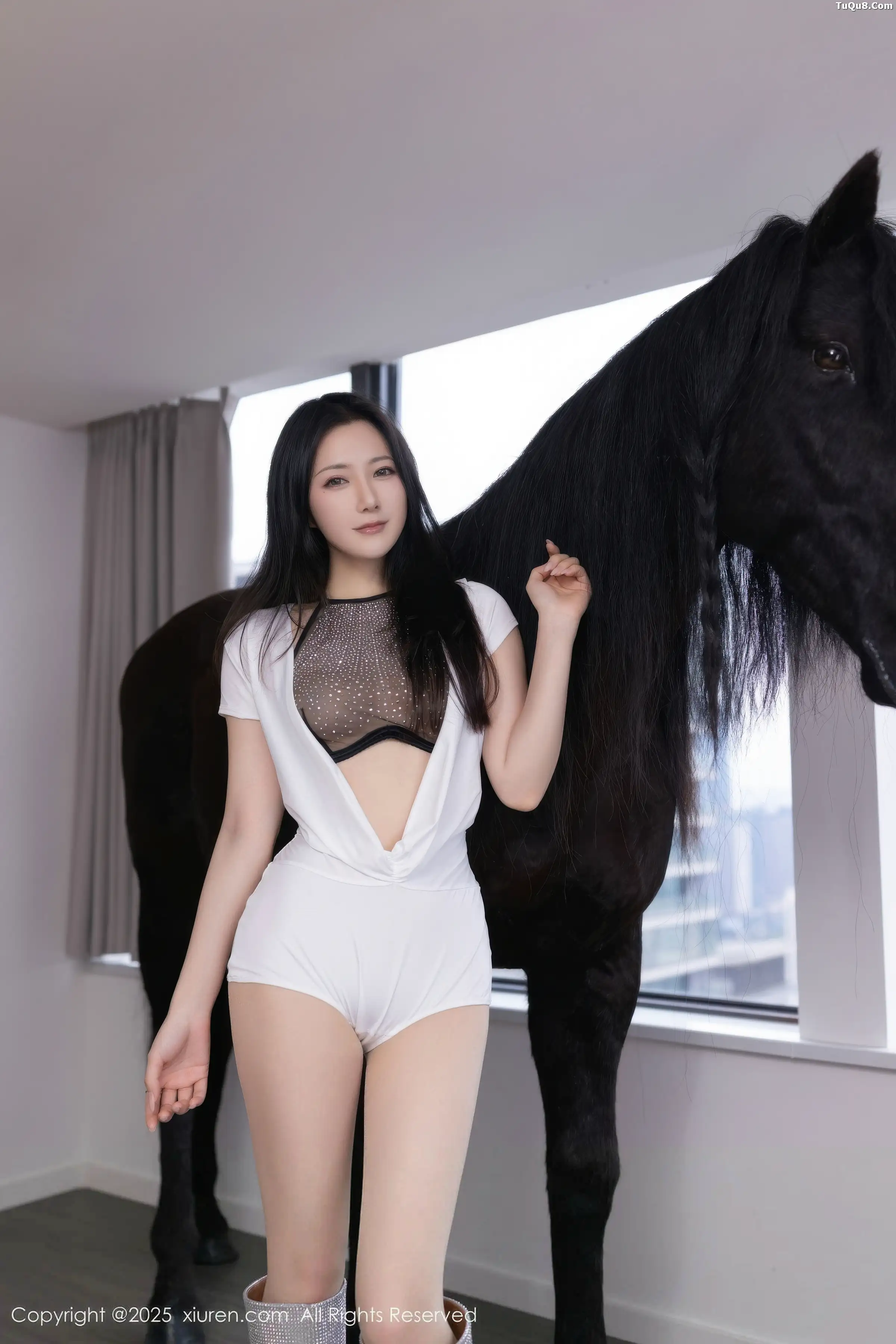 鱼子酱Fish性感白色套装露黑色内衣秀曼妙身姿迷人绝美写真 第 59 张