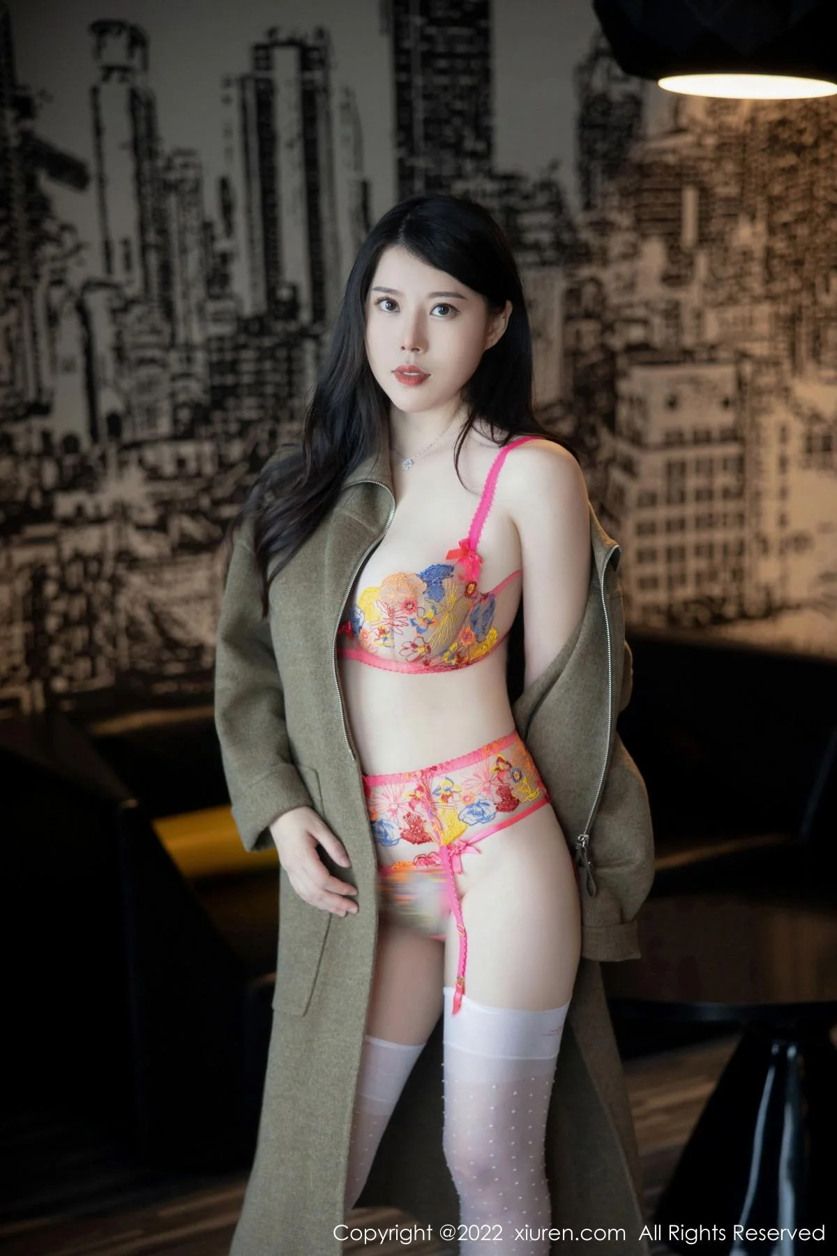 白茹雪脱外套露性感轻透蕾丝内衣配白丝吊袜撩人绝美写真 第 10 张