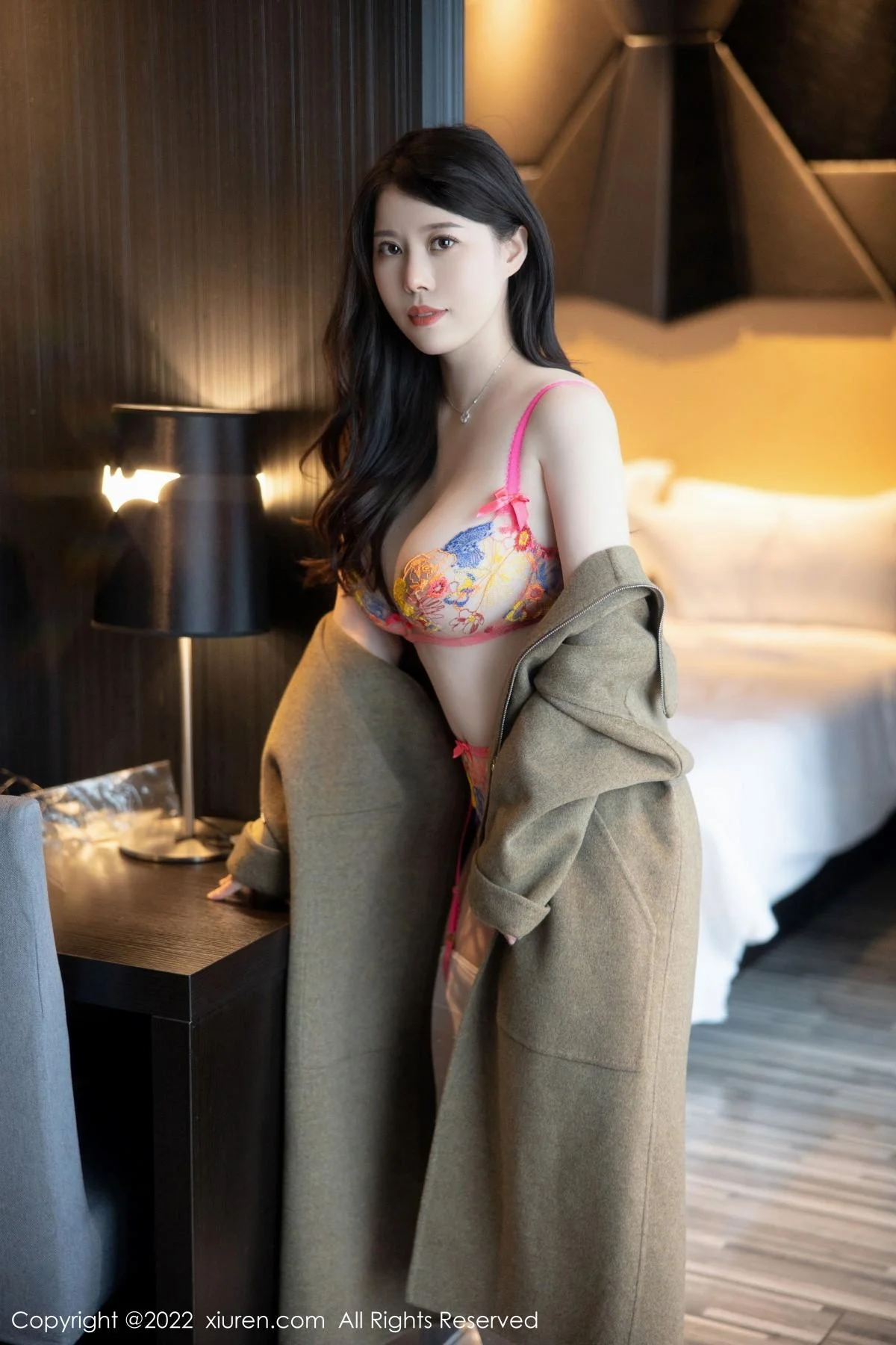白茹雪脱外套露性感轻透蕾丝内衣配白丝吊袜撩人绝美写真 第 49 张