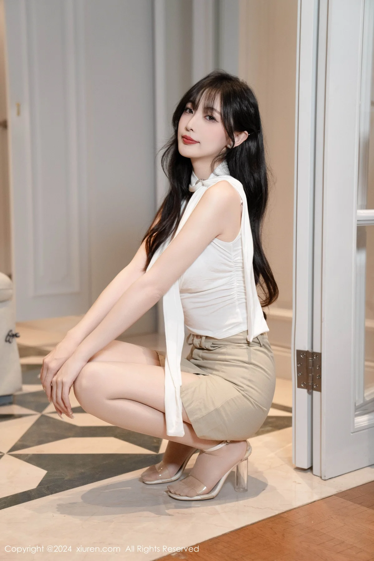 林星阑性感白上衣露白色内衣配超薄肉丝秀曼妙身姿绝美写真 第 41 张