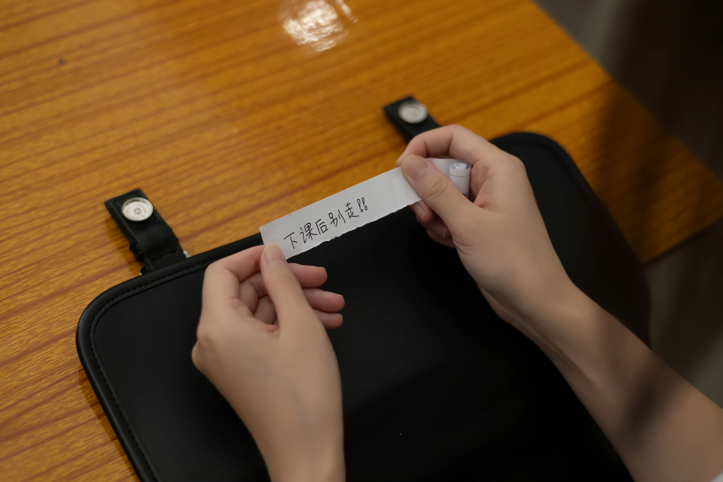 [秀人付费] 杏子Yada&鱼子酱Fish 诱人私拍福利 校园霸凌 第 13 张