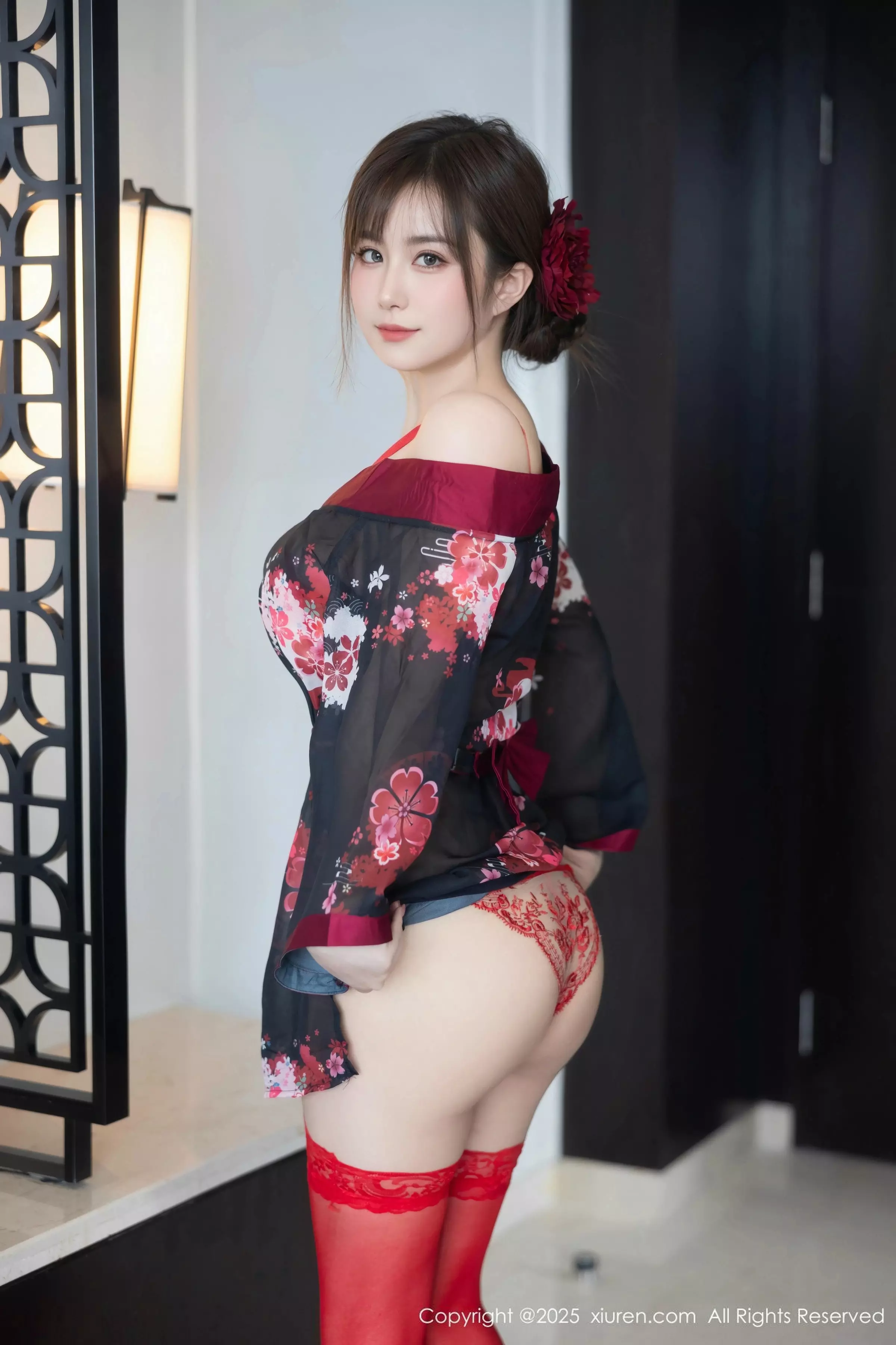 小肉肉咪性感红色情趣内衣配红色丝袜秀凹凸身材绝美写真 第 9 张