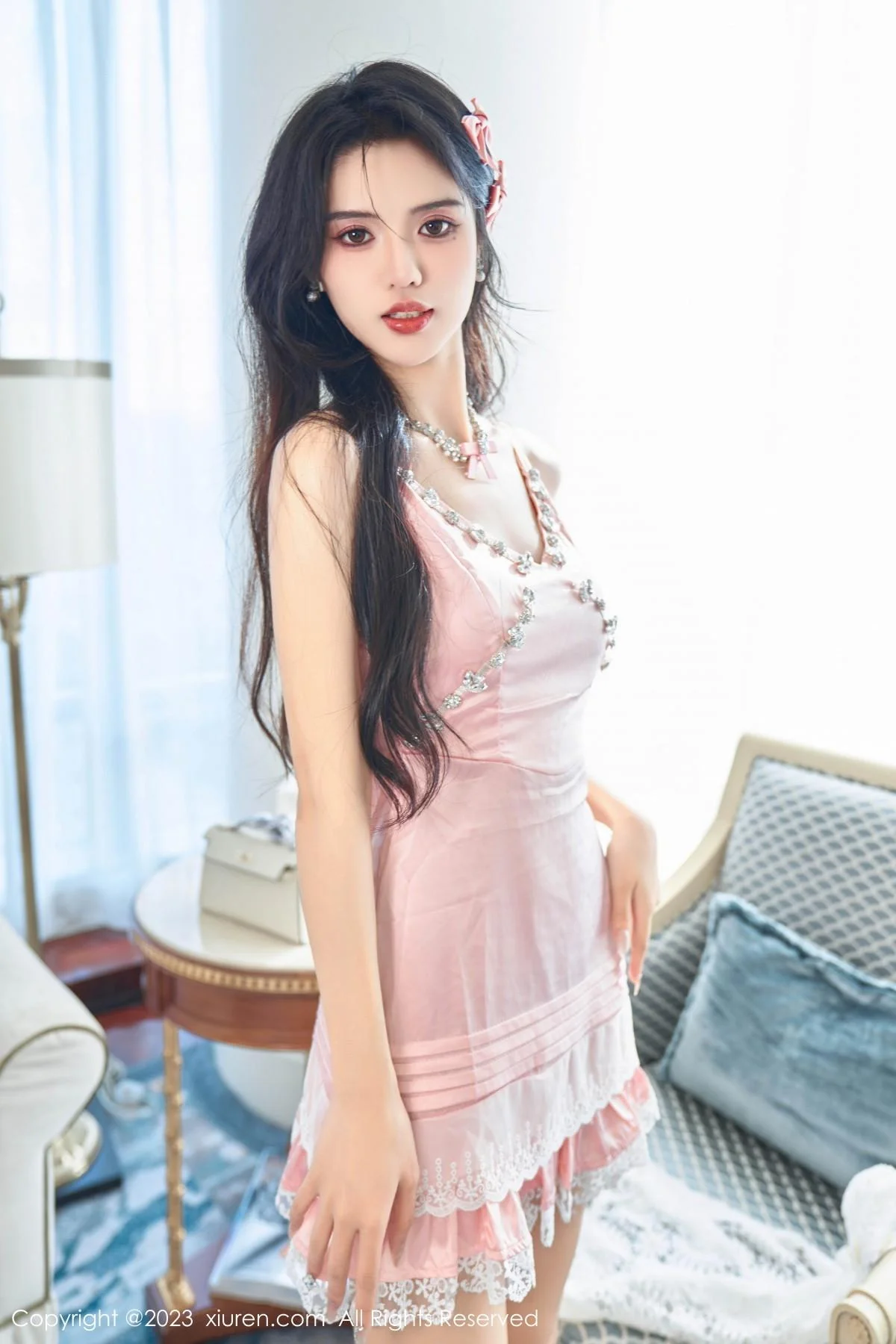浅浅Danny性感粉色连衣短裙半脱秀丰腴身姿撩人绝美写真 第 12 张