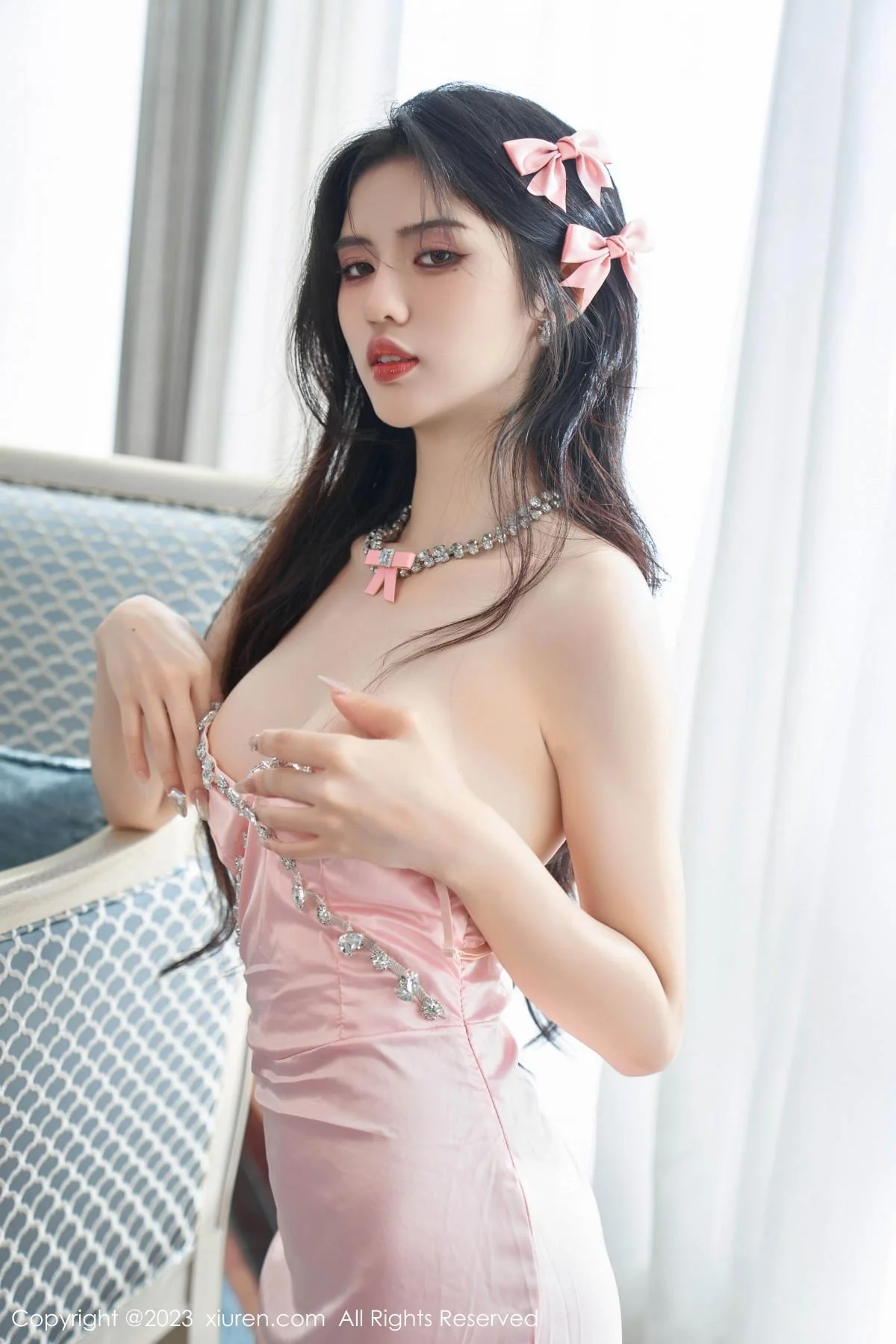 浅浅Danny性感粉色连衣短裙半脱秀丰腴身姿撩人绝美写真 第 42 张