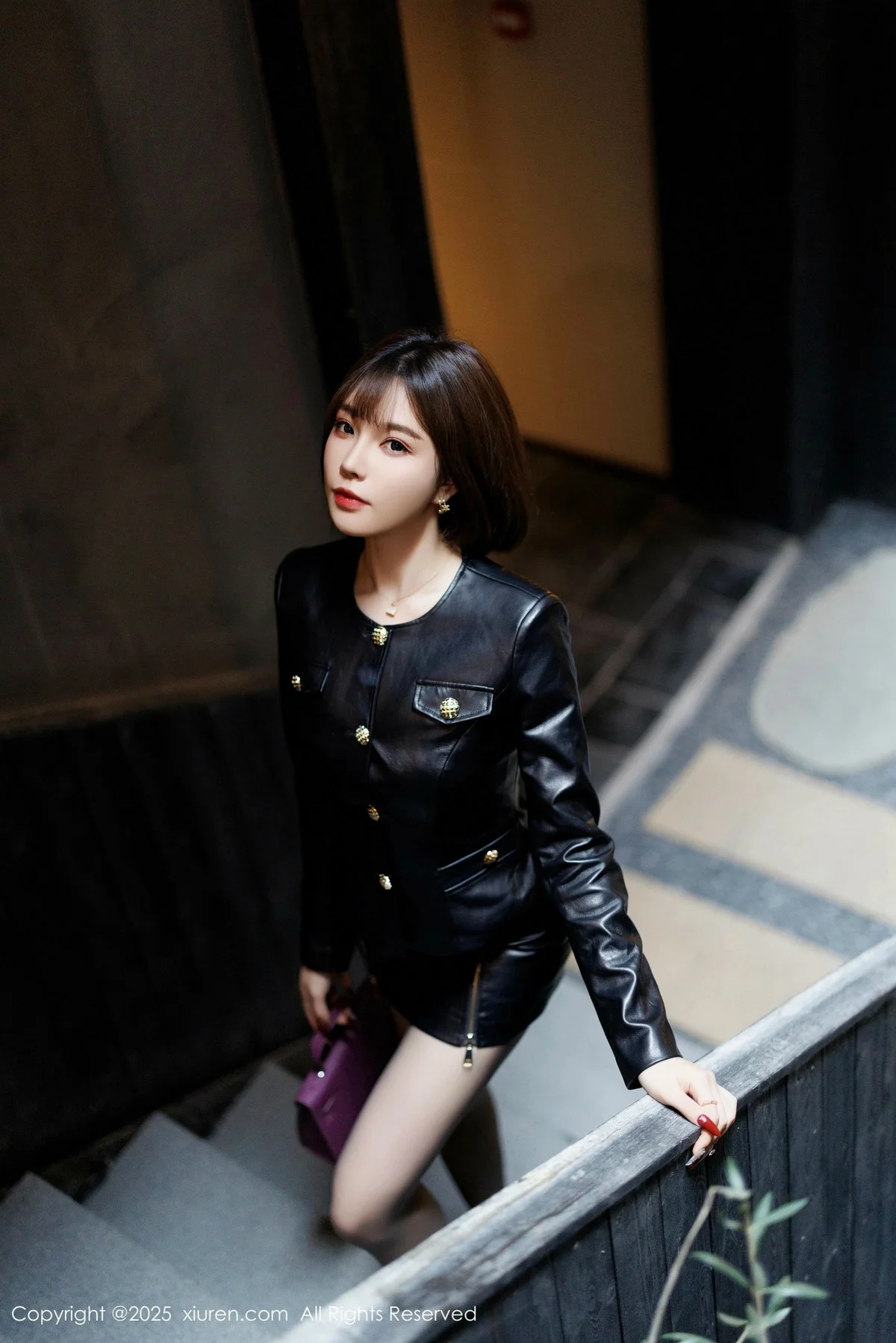 徐莉芝Booty性感黑色情趣内衣配黑丝吊袜秀完美身材绝美写真 第 3 张