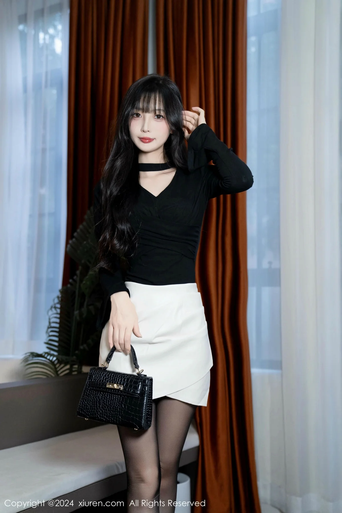林星阑性感墨绿色内衣配超薄黑丝秀曼妙身姿迷人绝美写真 第 16 张
