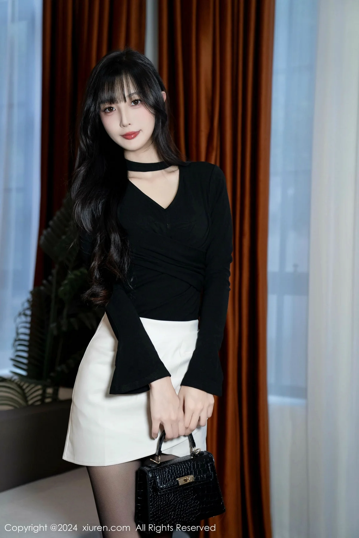 林星阑性感墨绿色内衣配超薄黑丝秀曼妙身姿迷人绝美写真 第 18 张