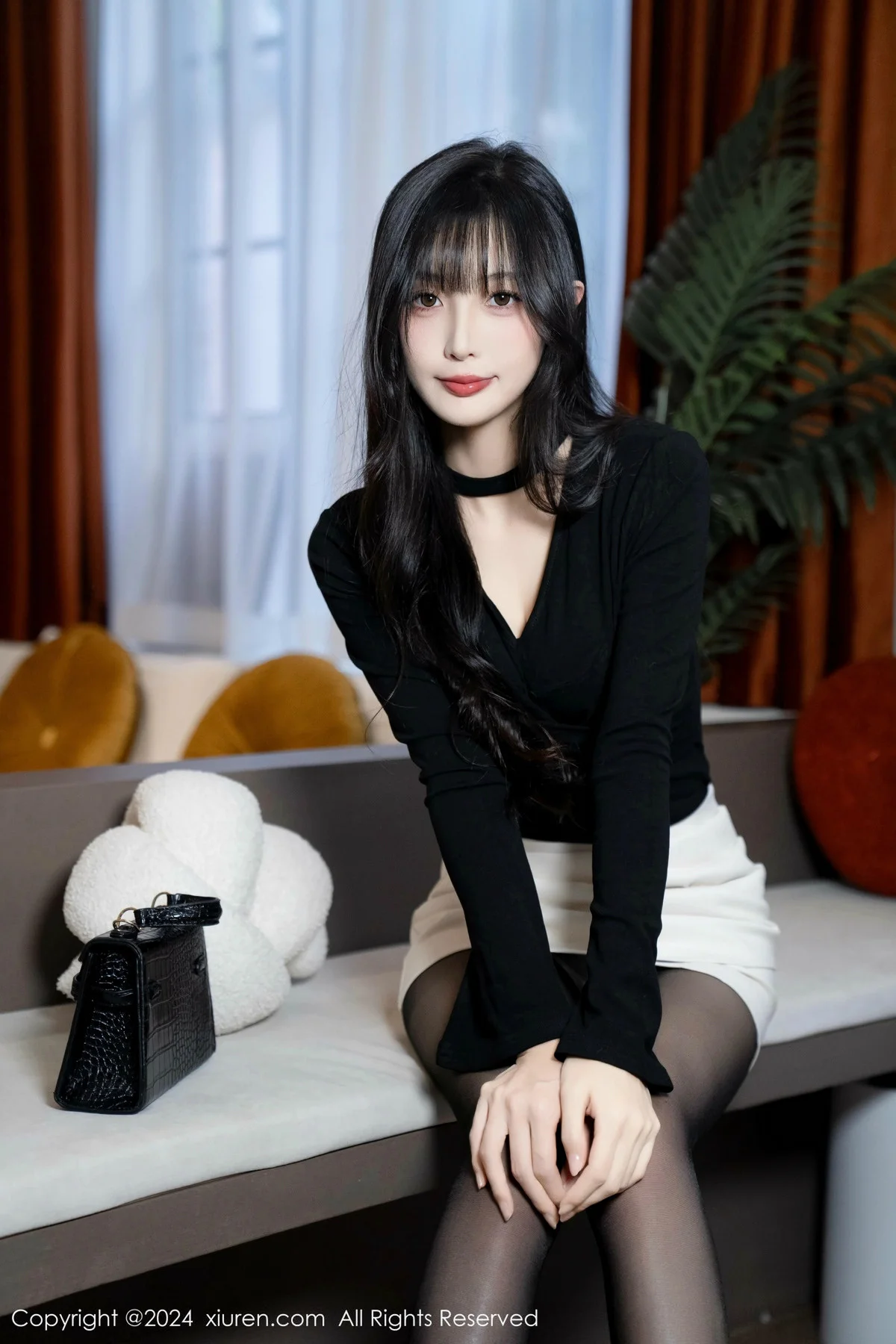 林星阑性感墨绿色内衣配超薄黑丝秀曼妙身姿迷人绝美写真 第 36 张
