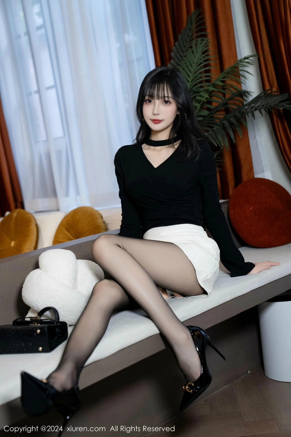 林星阑性感墨绿色内衣配超薄黑丝秀曼妙身姿迷人绝美写真 第 52 张