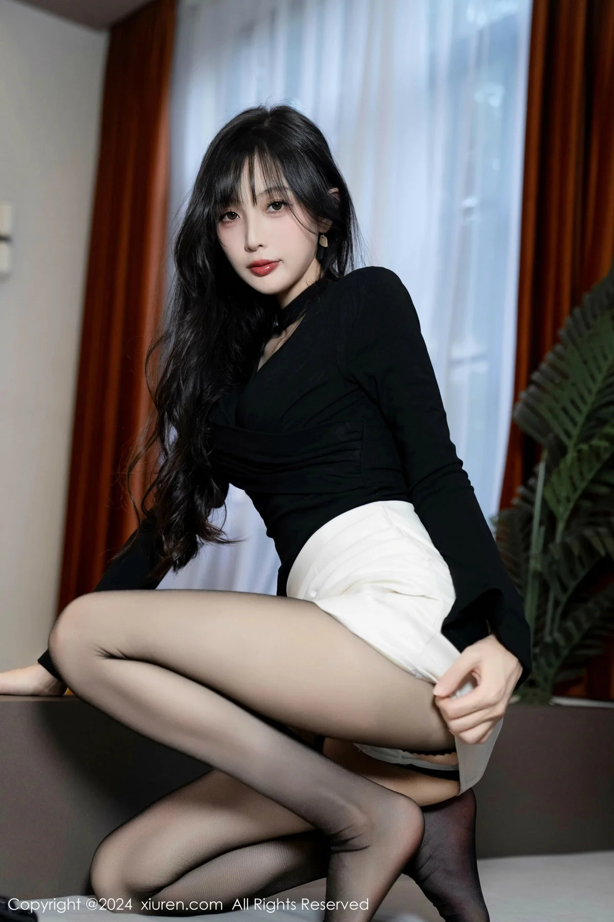 林星阑性感墨绿色内衣配超薄黑丝秀曼妙身姿迷人绝美写真 第 72 张