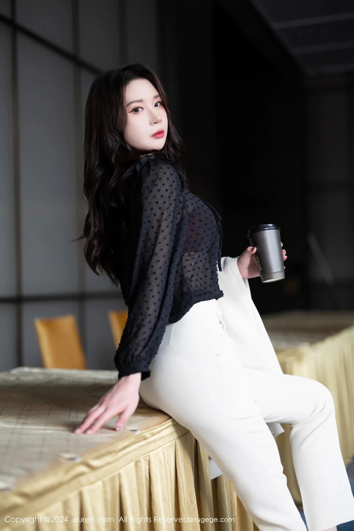 梦心玥性感白色套装露黑色轻透内衣配超薄肉丝迷人绝美写真 第 12 张