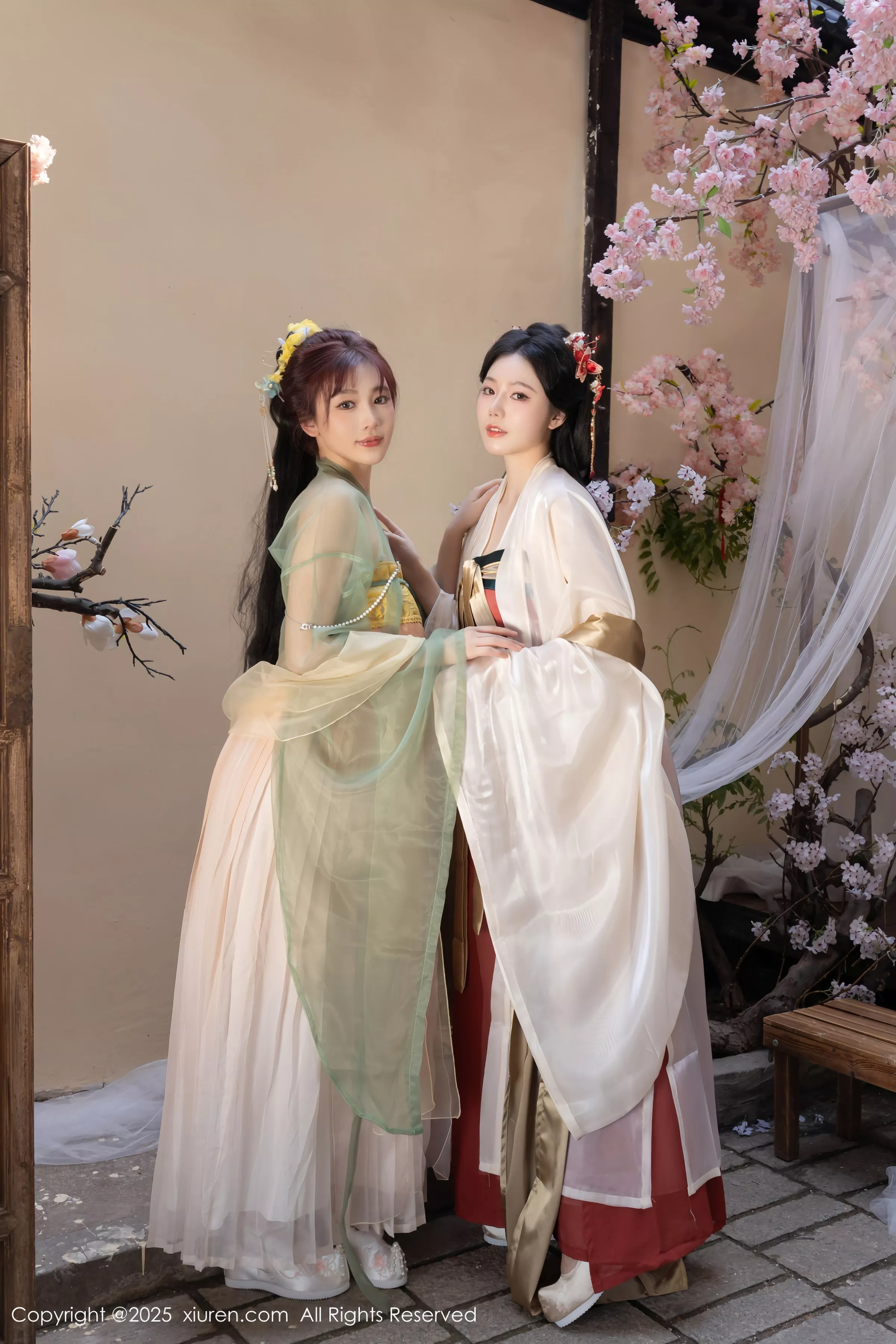 合集陆萱萱＆安然anran激情互动薄纱古装撩人绝美写真 第 31 张
