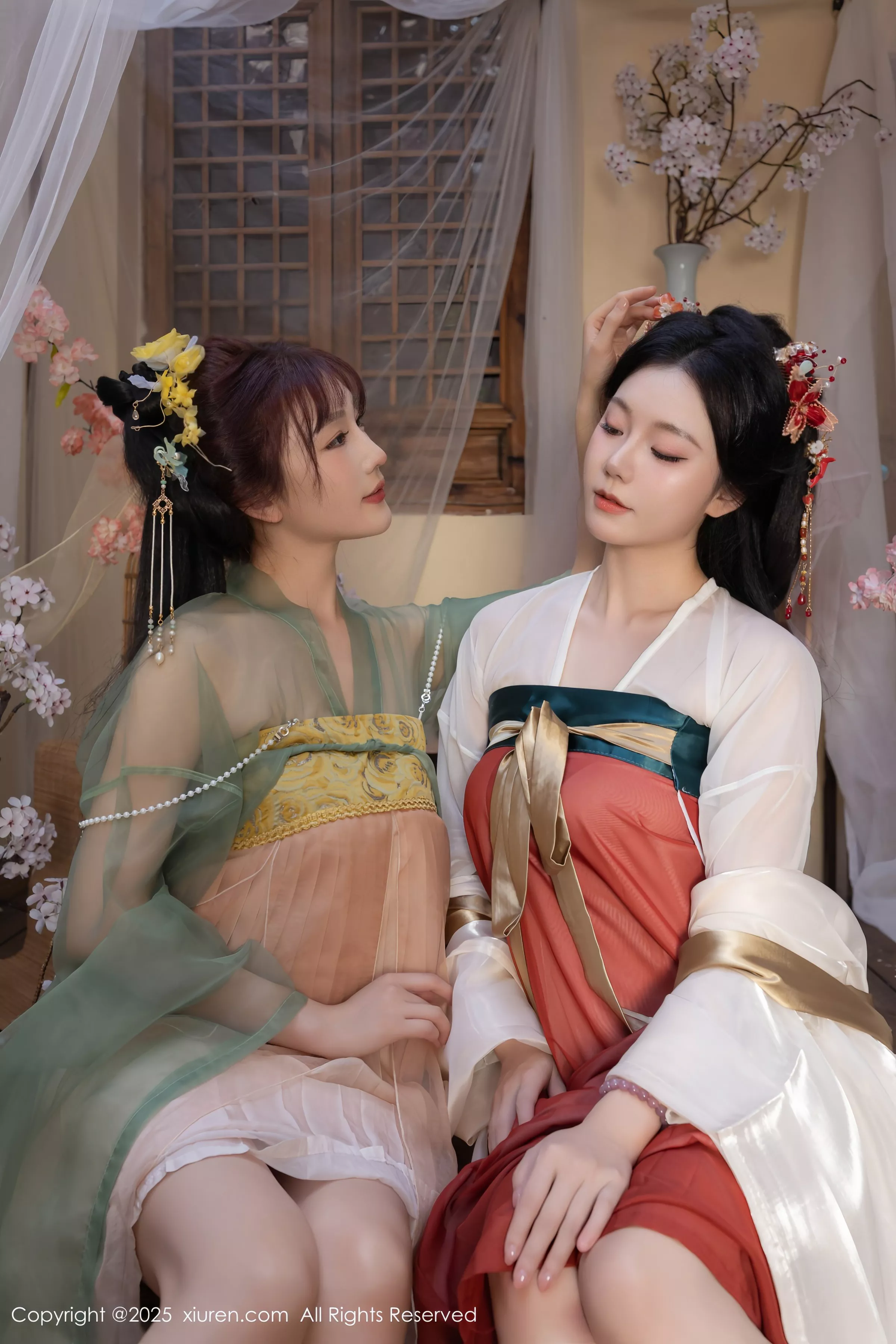 合集陆萱萱＆安然anran激情互动薄纱古装撩人绝美写真 第 42 张