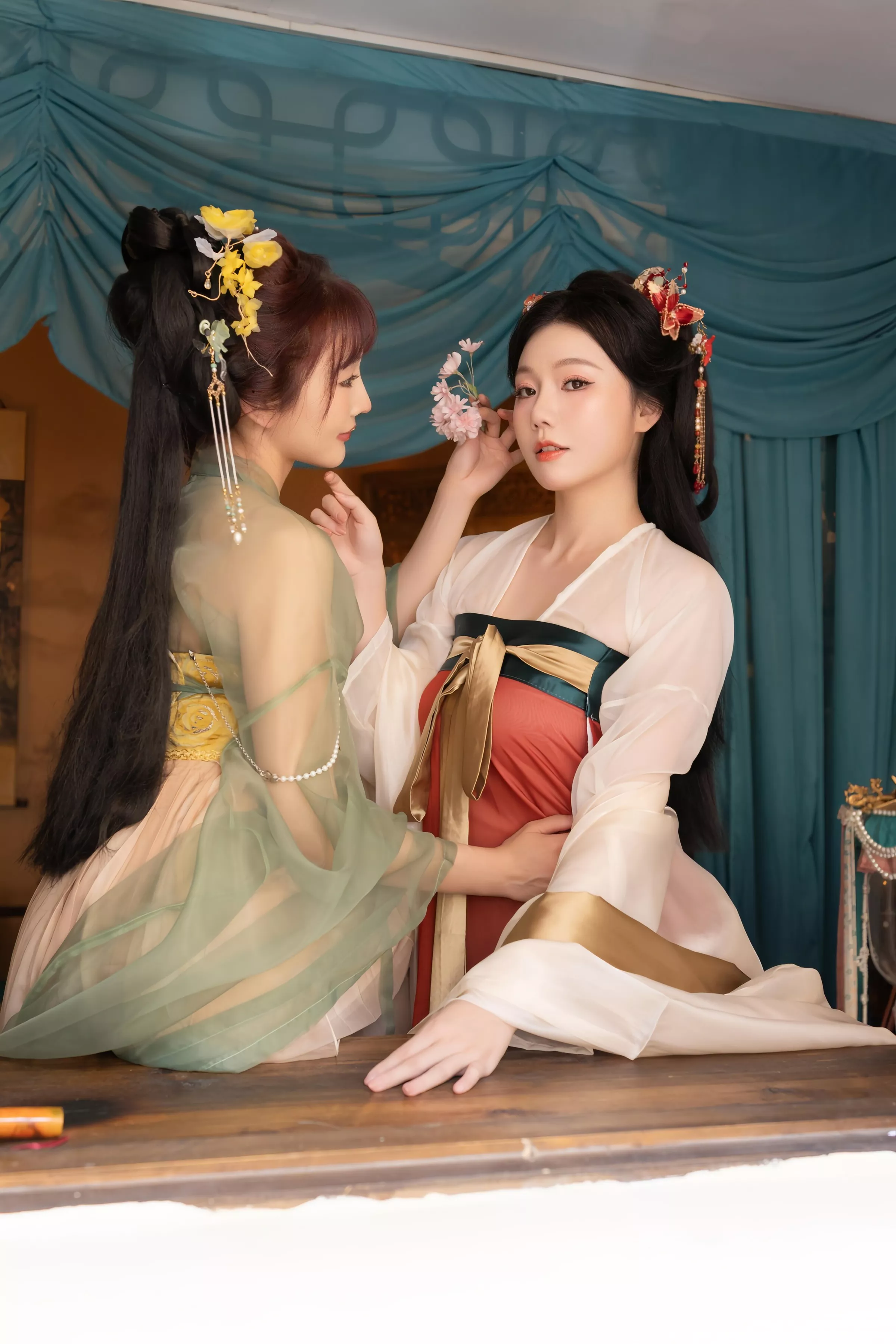 合集陆萱萱＆安然anran激情互动薄纱古装撩人绝美写真 第 50 张
