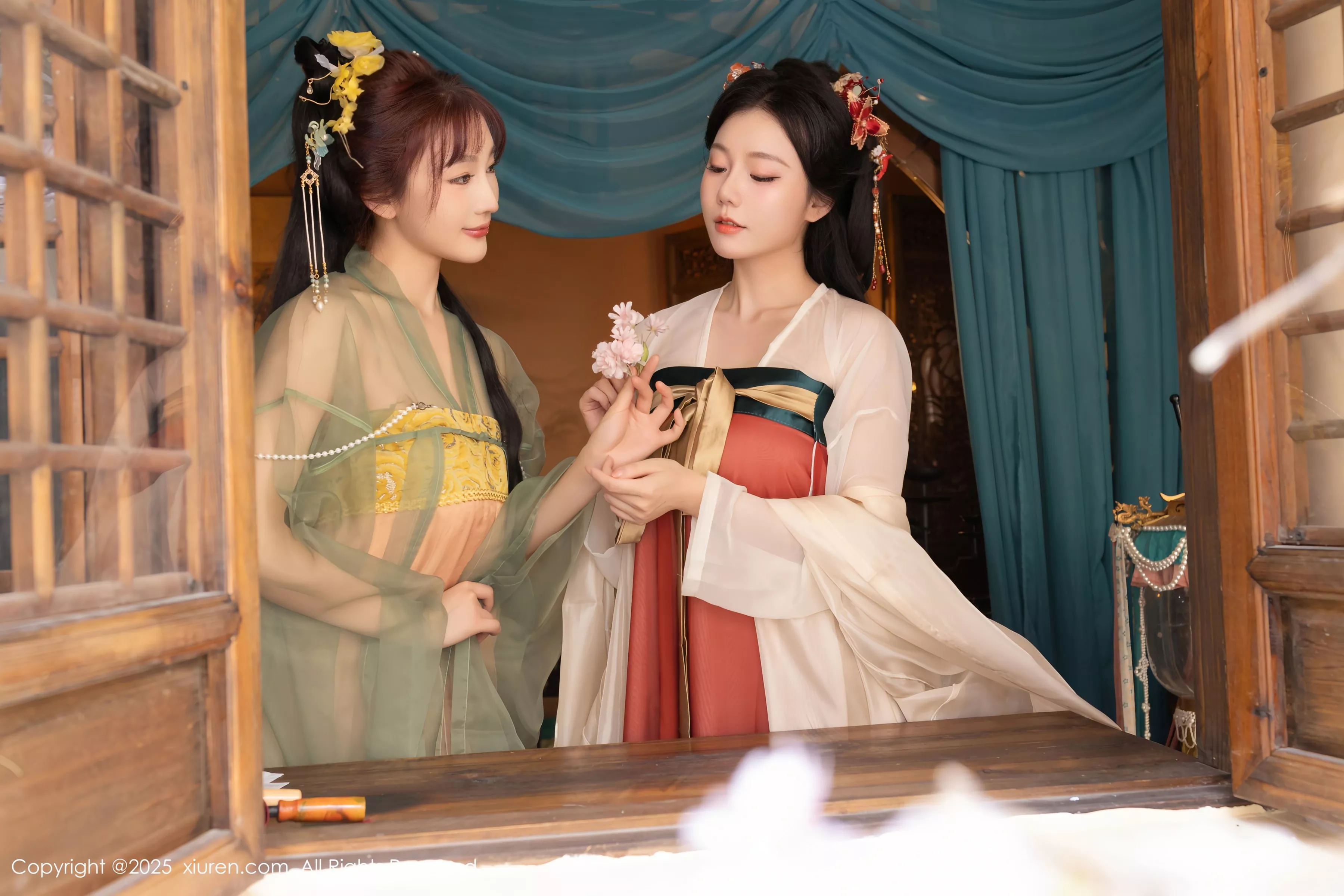 合集陆萱萱＆安然anran激情互动薄纱古装撩人绝美写真 第 52 张