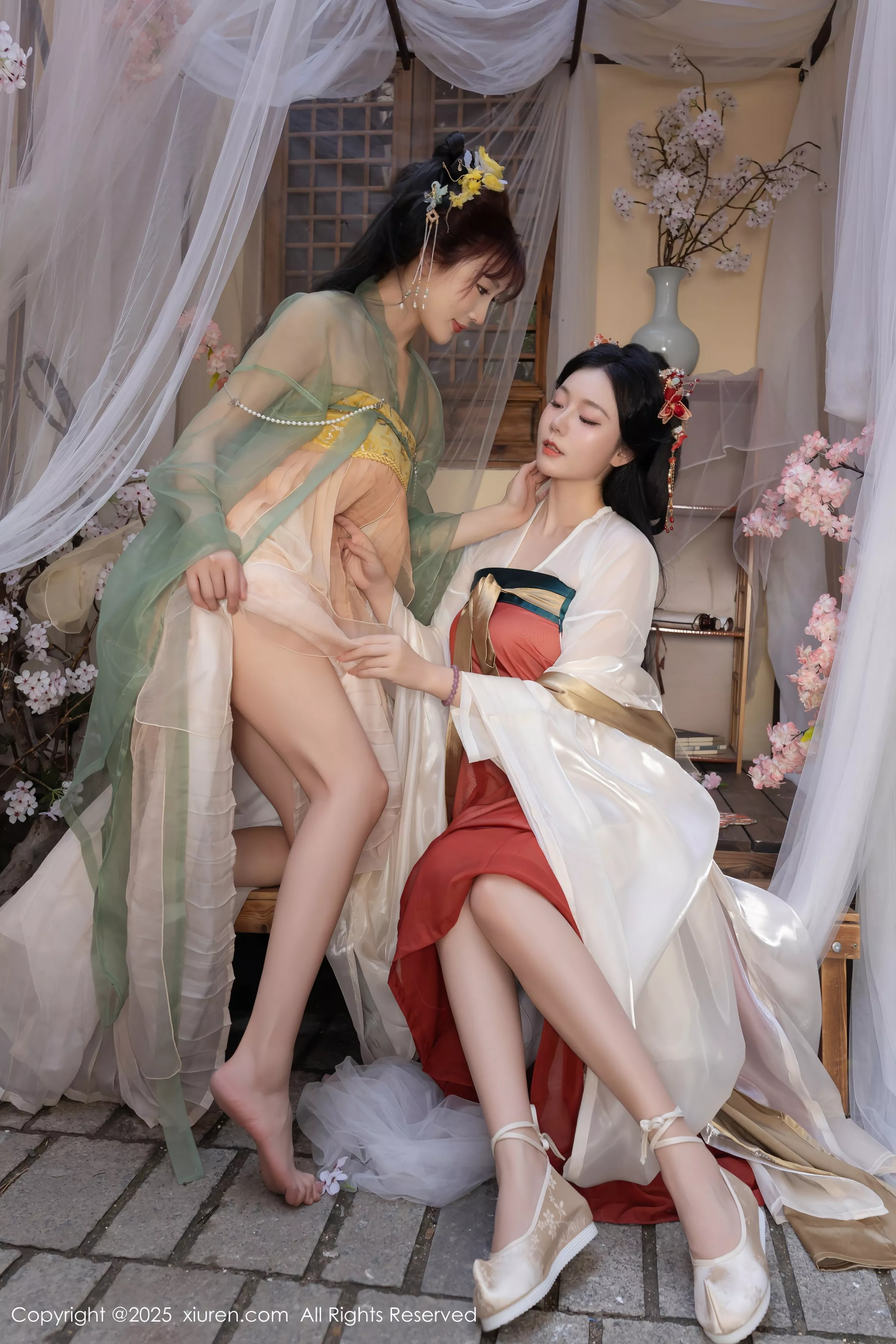 合集陆萱萱＆安然anran激情互动薄纱古装撩人绝美写真 第 79 张