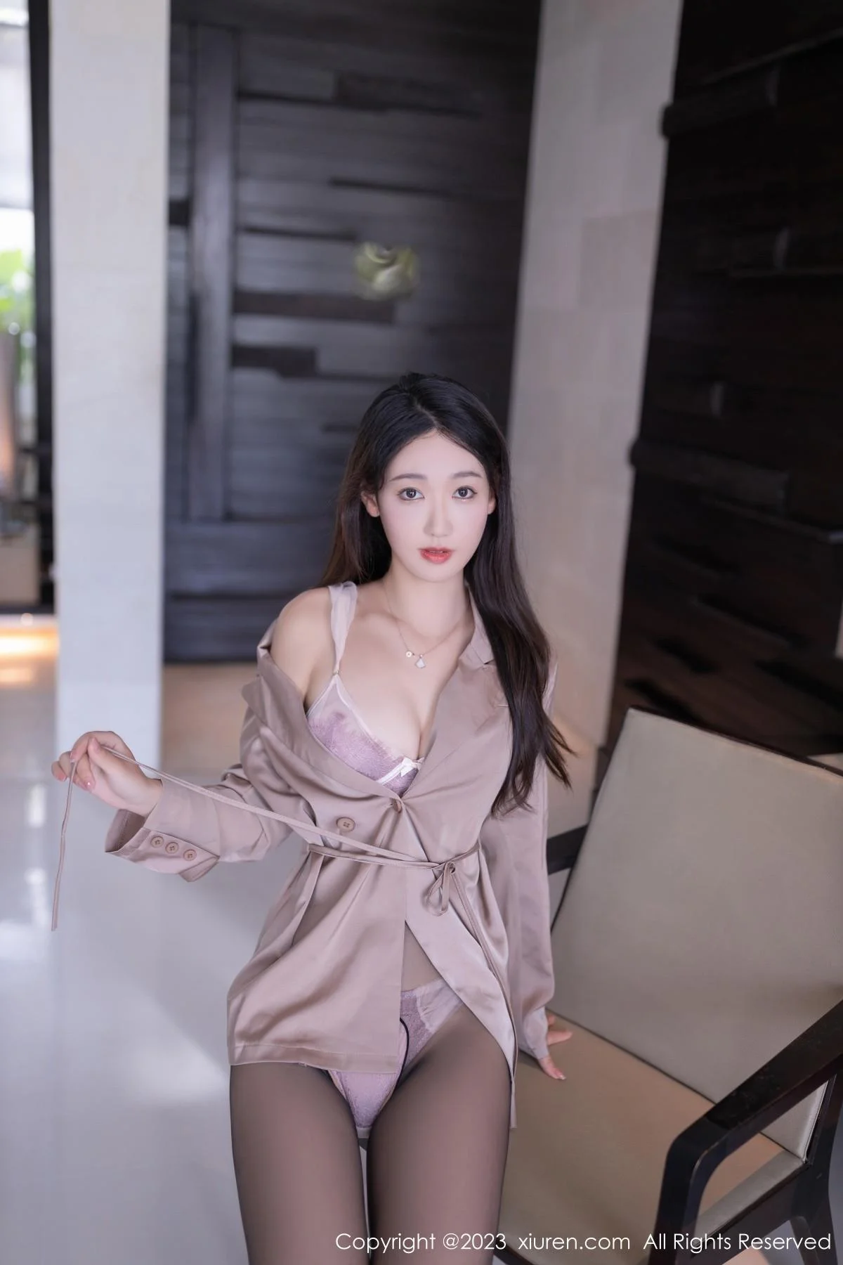 唐安琪性感淡紫色内衣配超薄黑丝秀曼妙身姿迷人绝美写真 第 20 张