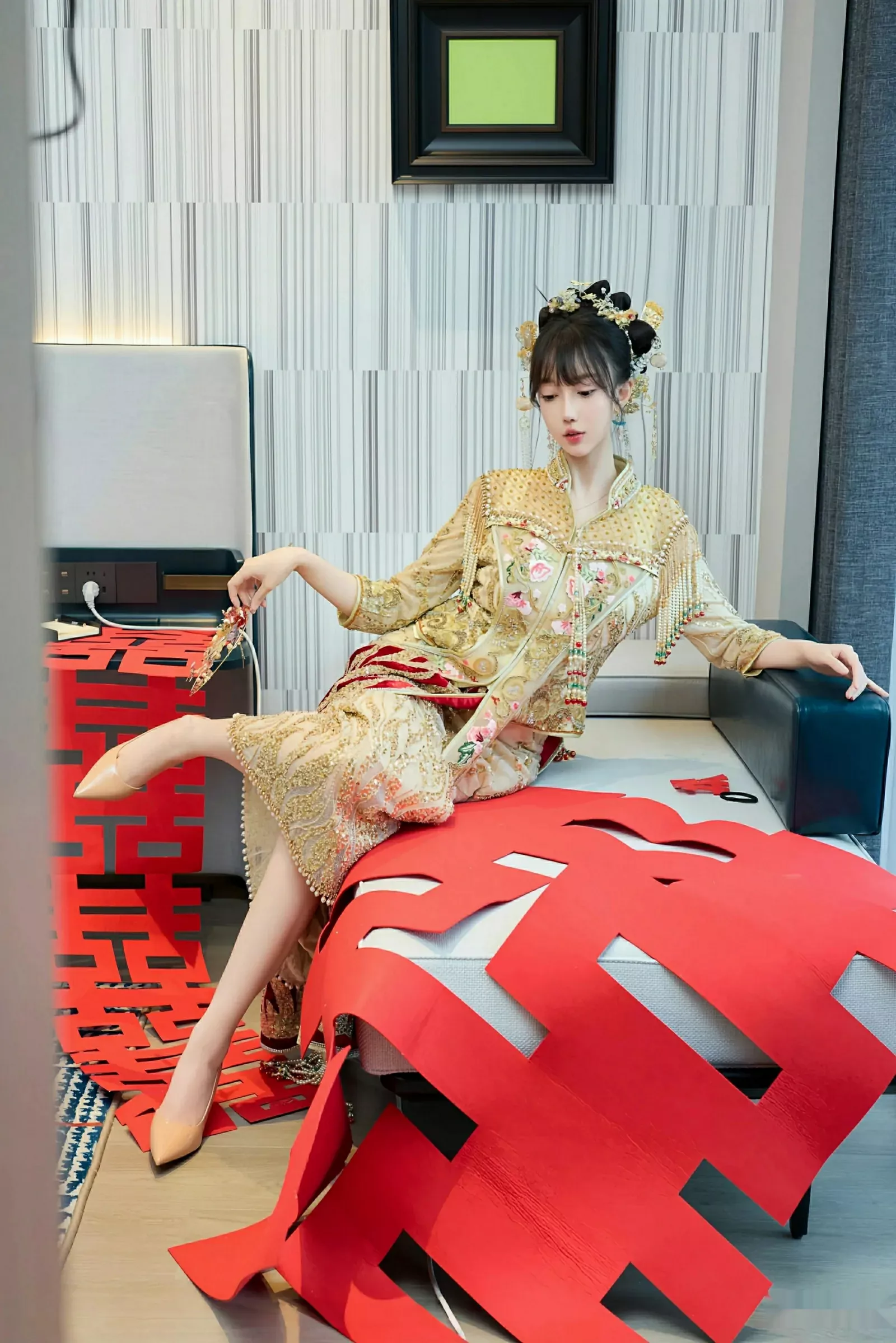 玥儿玥er性感红色蕾丝内衣配超薄肉丝秀完美身材绝美写真 第 103 张