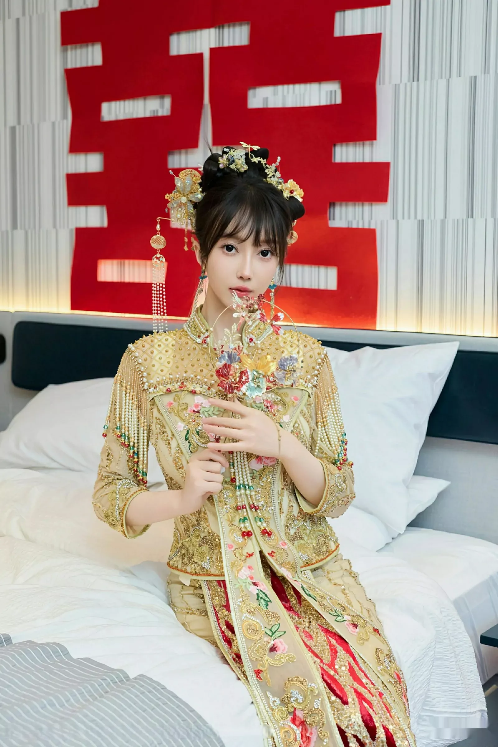 玥儿玥er性感红色蕾丝内衣配超薄肉丝秀完美身材绝美写真 第 106 张