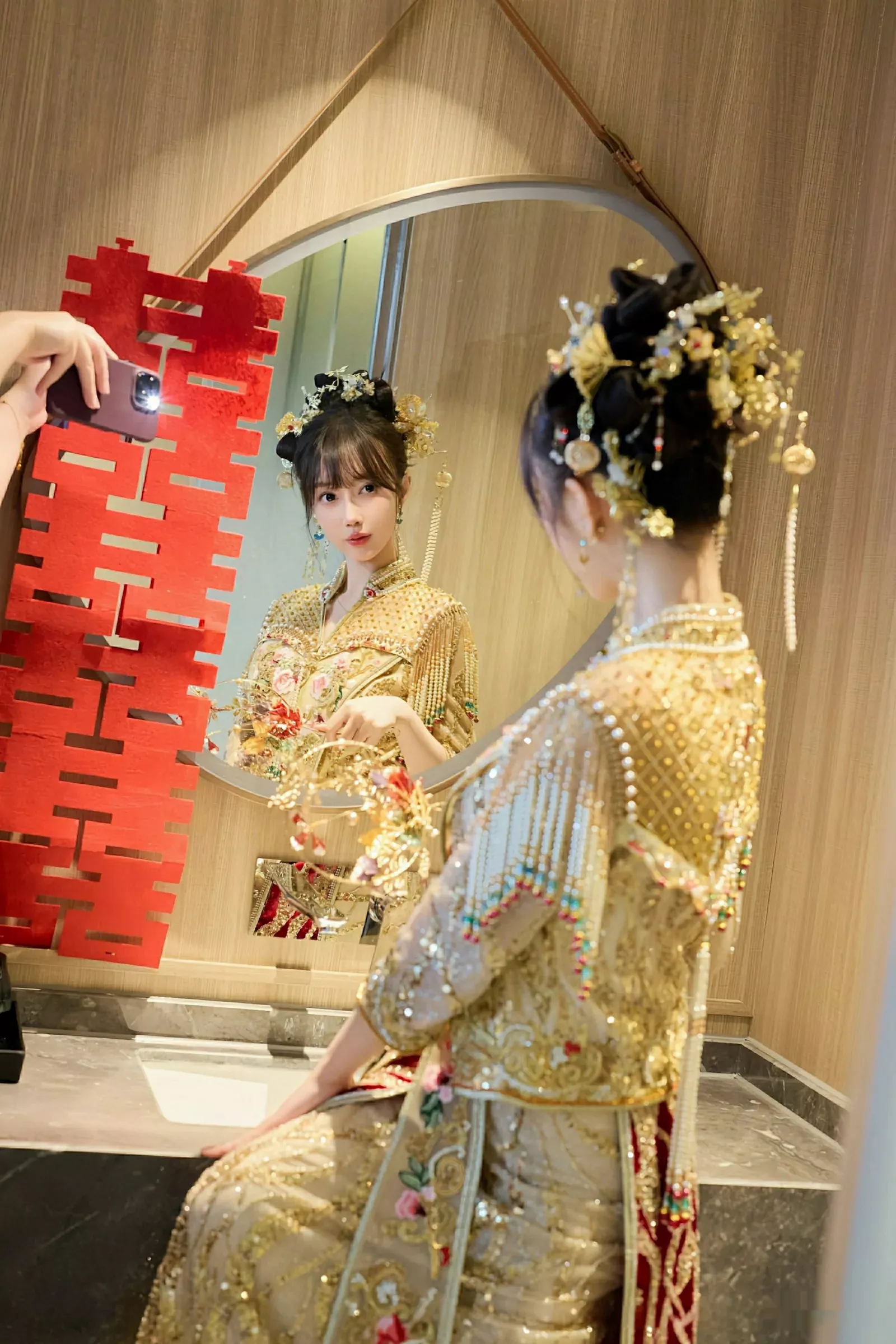 玥儿玥er性感红色蕾丝内衣配超薄肉丝秀完美身材绝美写真 第 32 张