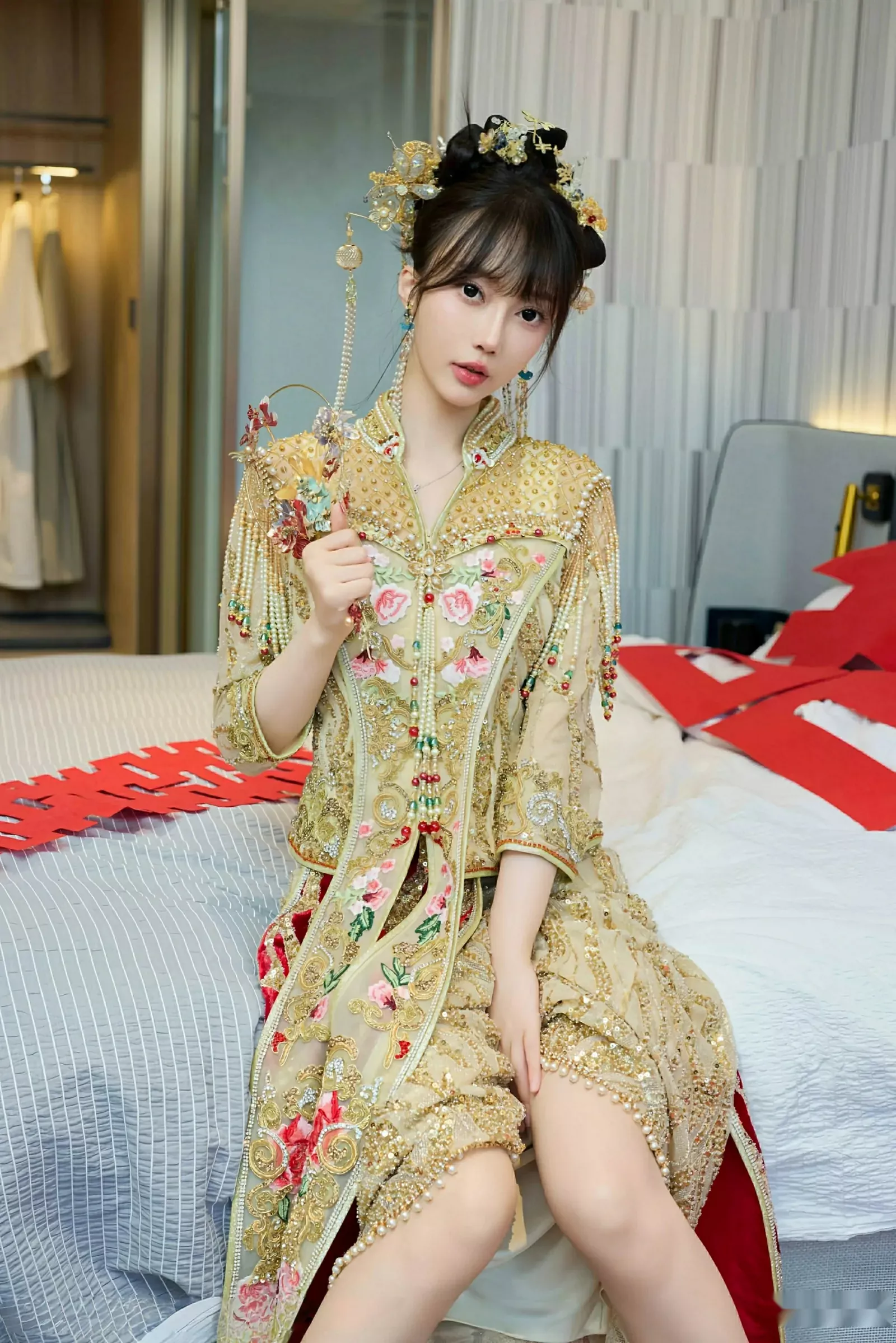 玥儿玥er性感红色蕾丝内衣配超薄肉丝秀完美身材绝美写真 第 48 张