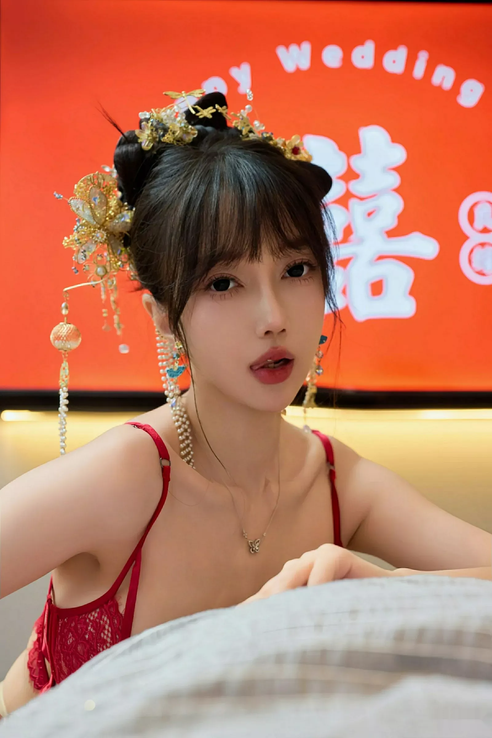 玥儿玥er性感红色蕾丝内衣配超薄肉丝秀完美身材绝美写真 第 67 张