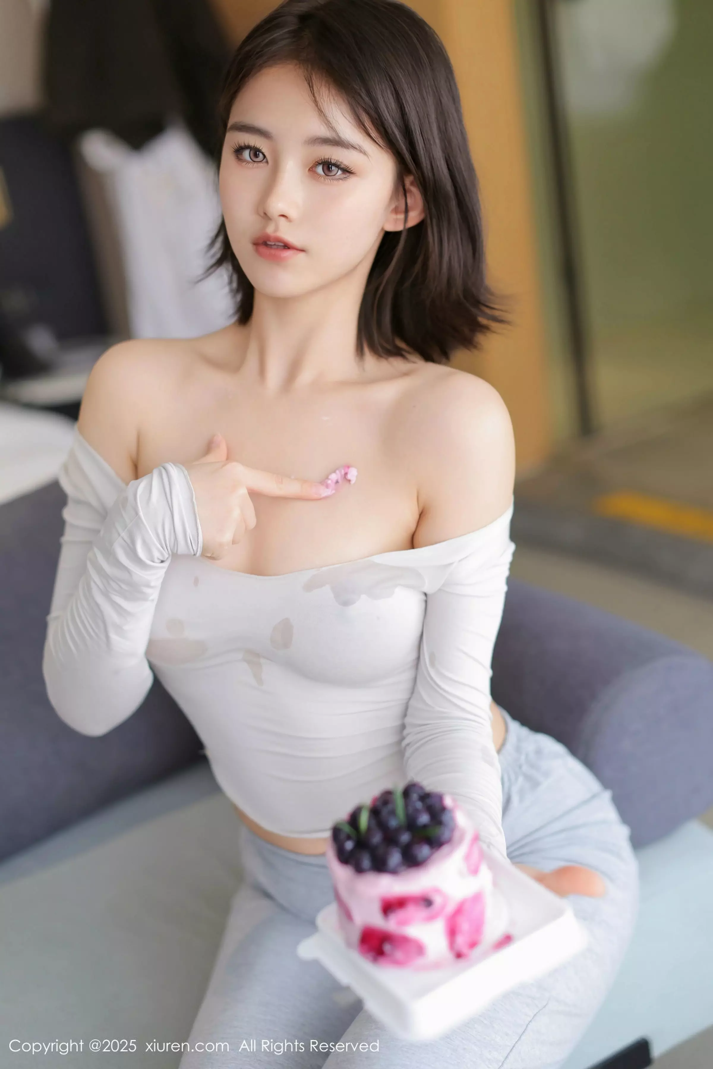 小橘子orange性感灰色日常服配超薄黑丝秀曼妙身姿绝美写真 第 72 张
