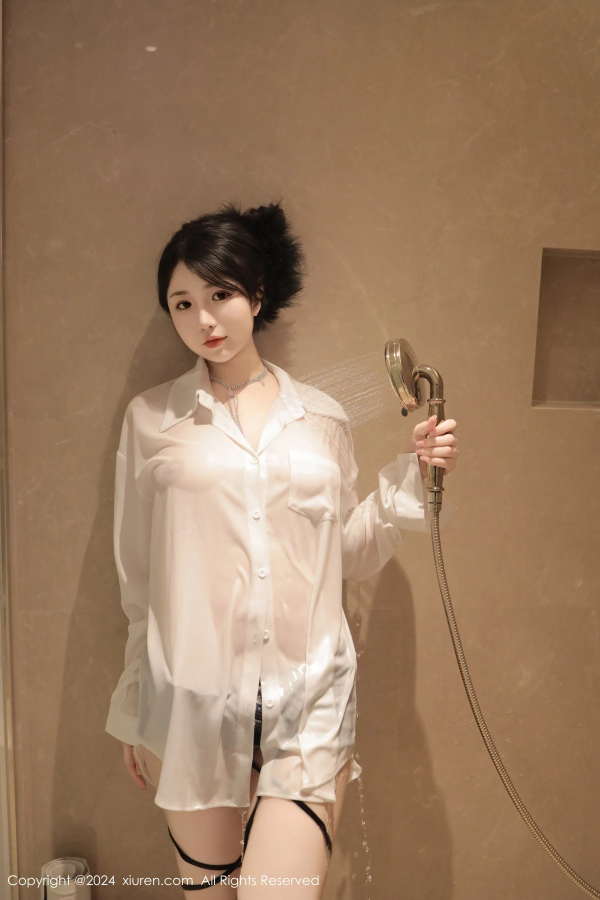 陈小花浴室性感白色轻透上衣配牛仔短裤秀曼妙身姿绝美写真 第 28 张