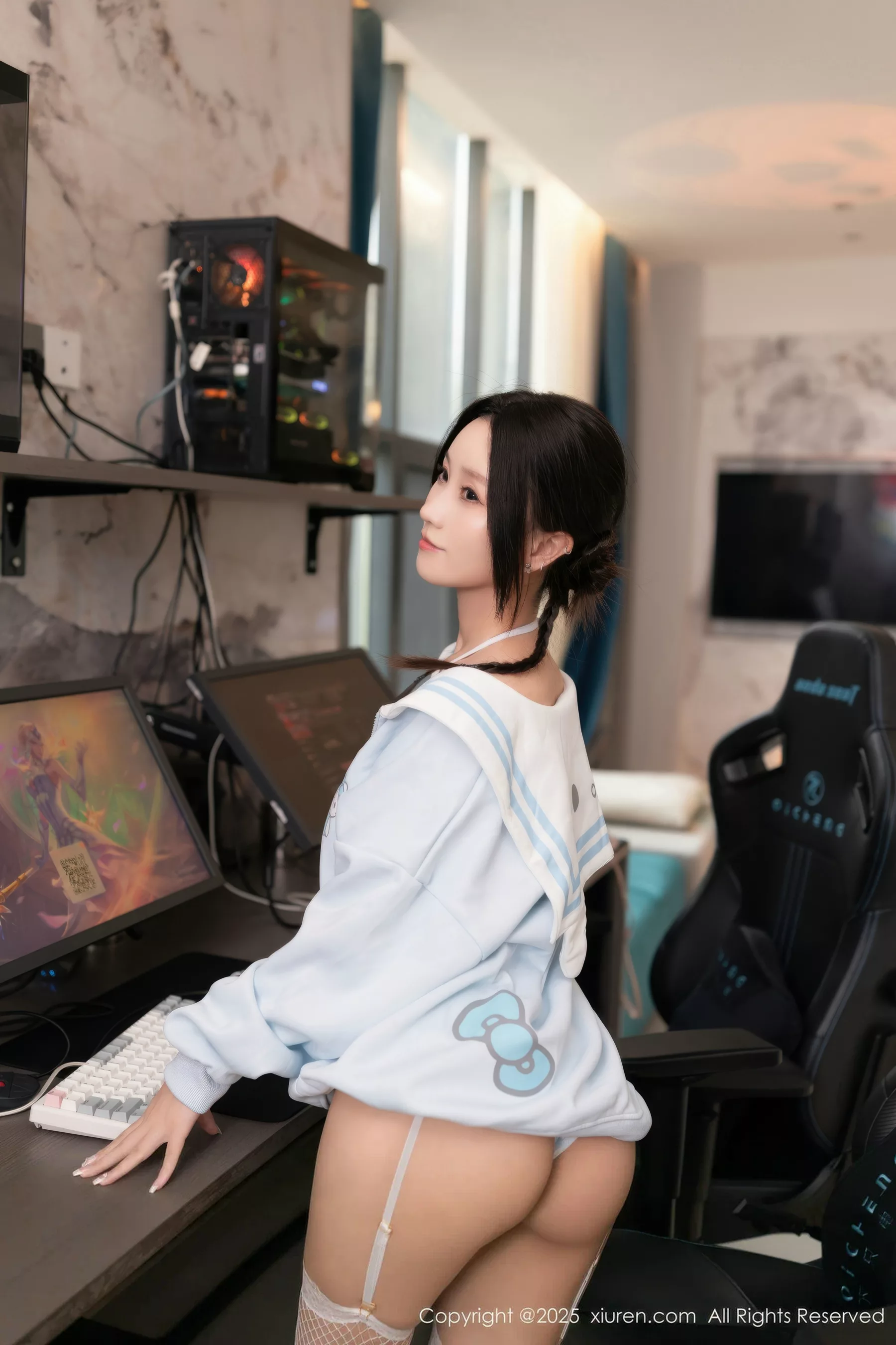 杏子Yada性感蓝色三点式内衣配白丝网袜秀曼妙身姿绝美写真 第 8 张