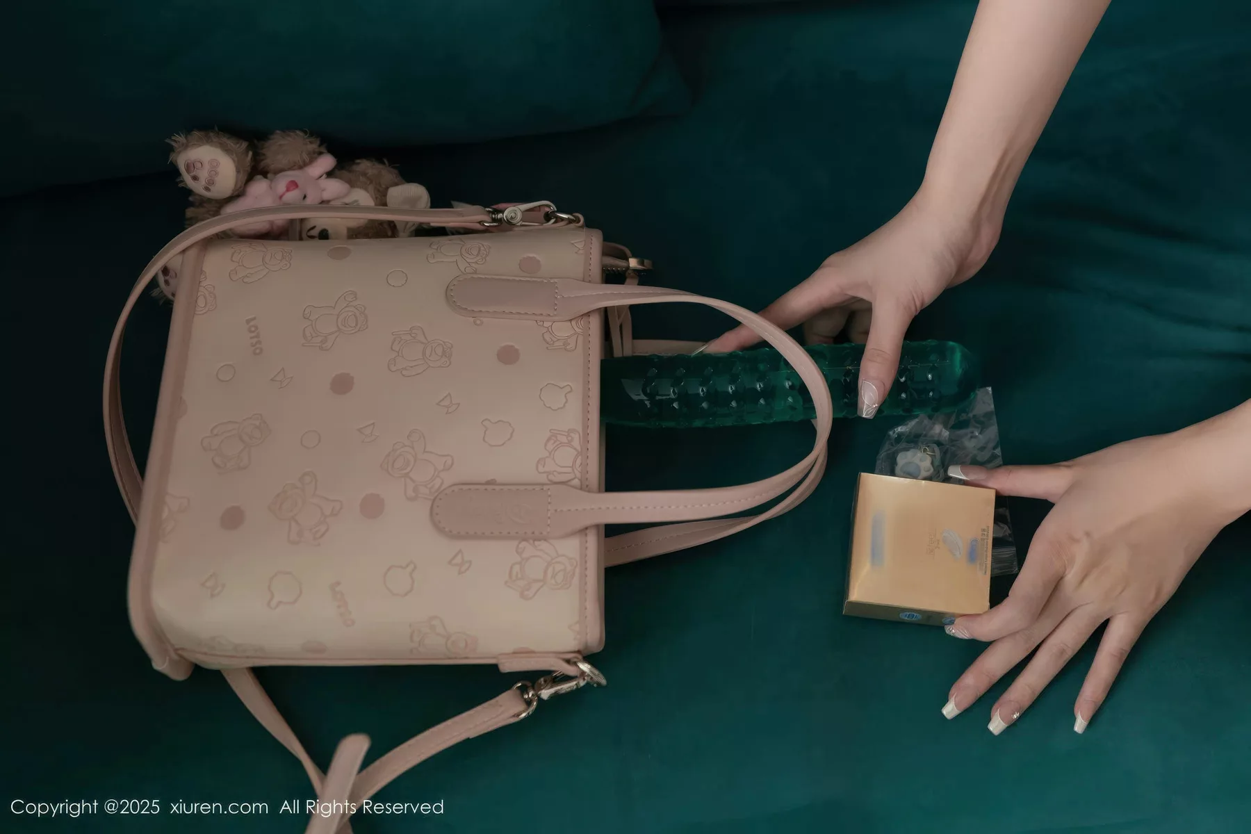 杏子Yada性感蓝色三点式内衣配白丝网袜秀曼妙身姿绝美写真 第 93 张