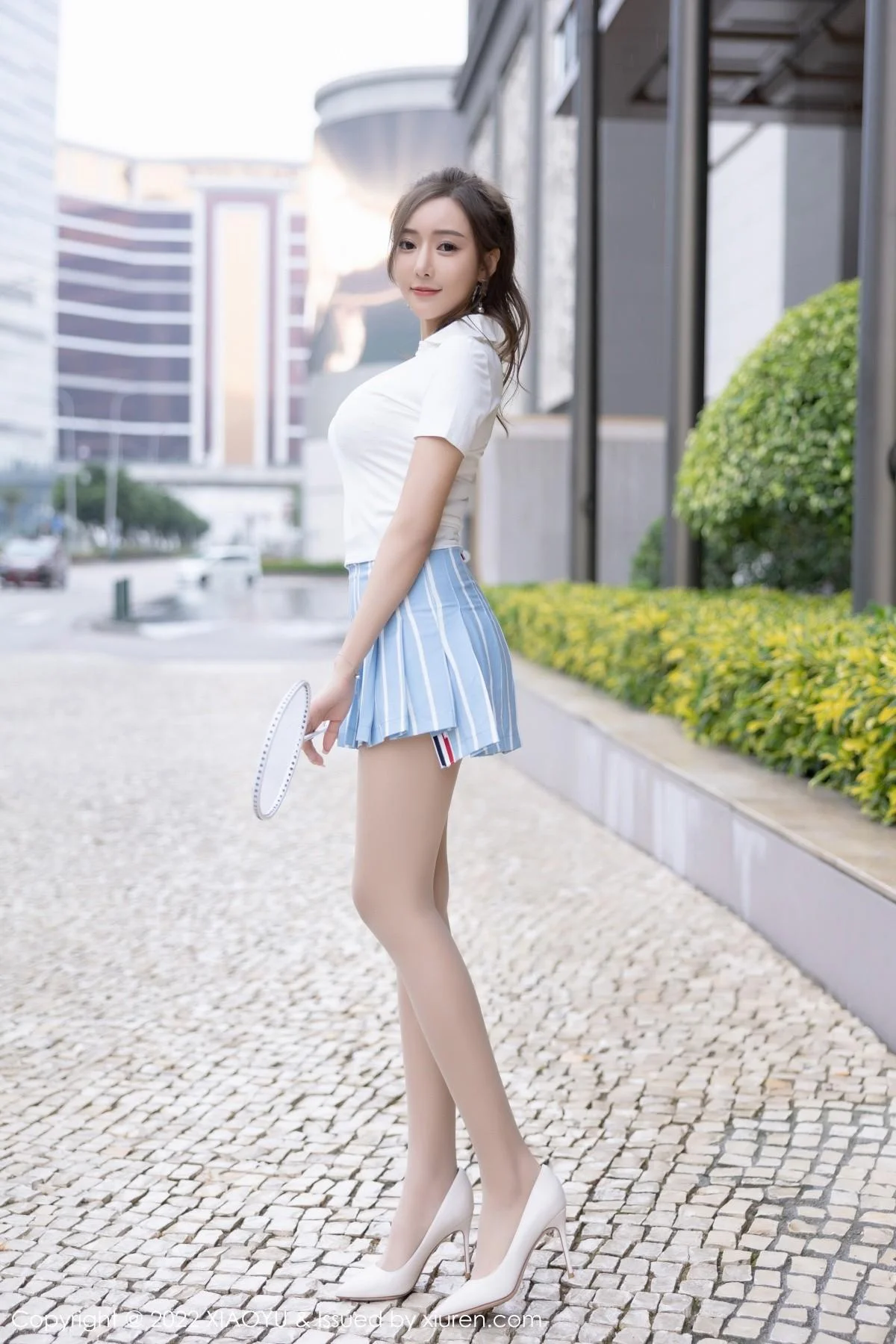 王馨瑶yanni白上衣配短裙半脱露蕾丝内衣超薄肉丝绝美写真 第 20 张