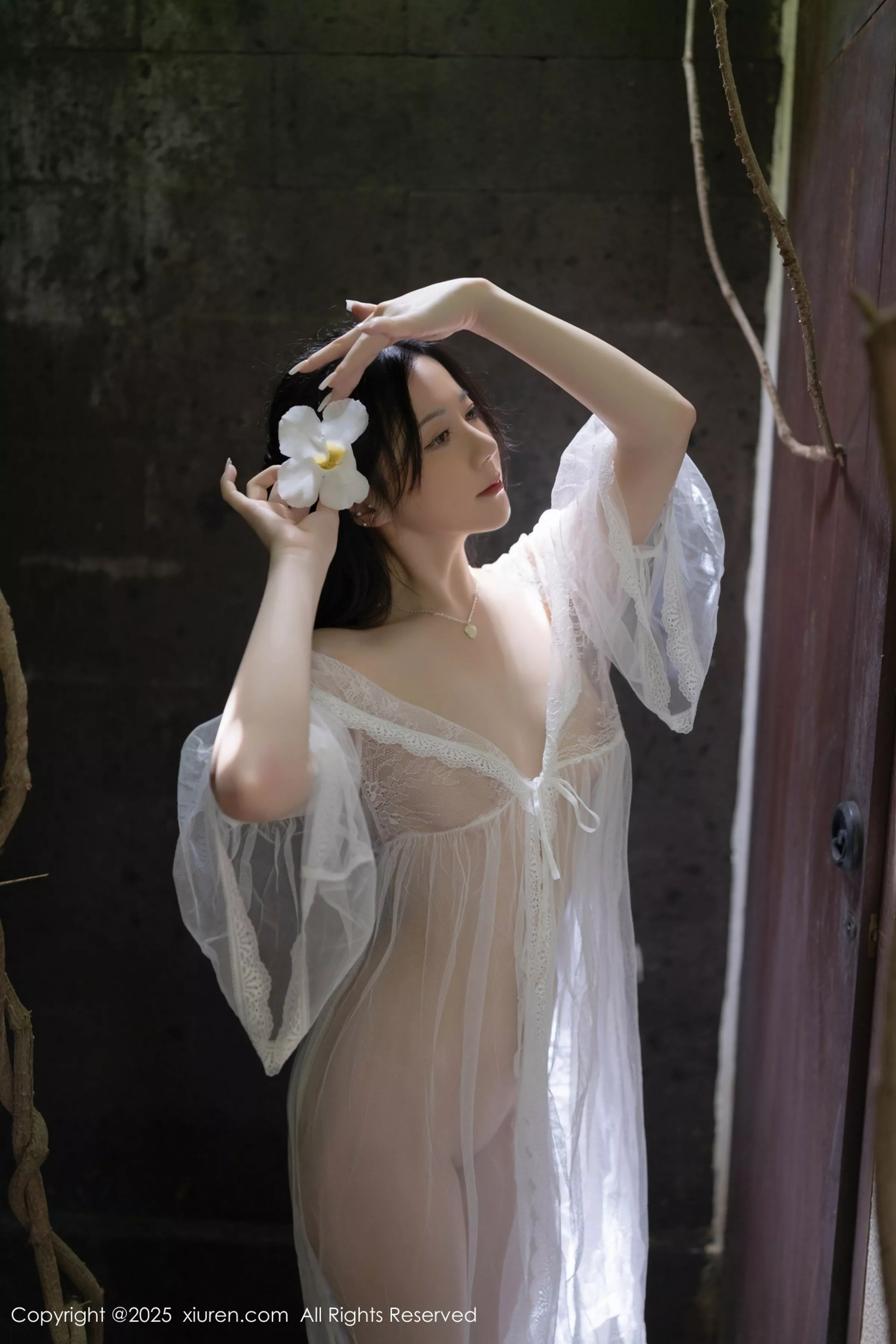 鱼子酱Fish性感白色轻透连衣裙透视秀惹火身材撩人绝美写真 第 143 张