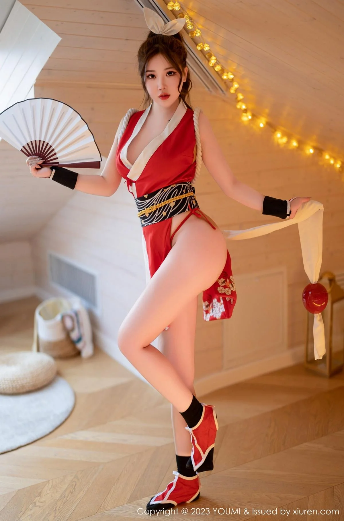 小海臀Rena红色不知火舞cosplay服饰秀浑圆翘臀绝美写真 第 34 张