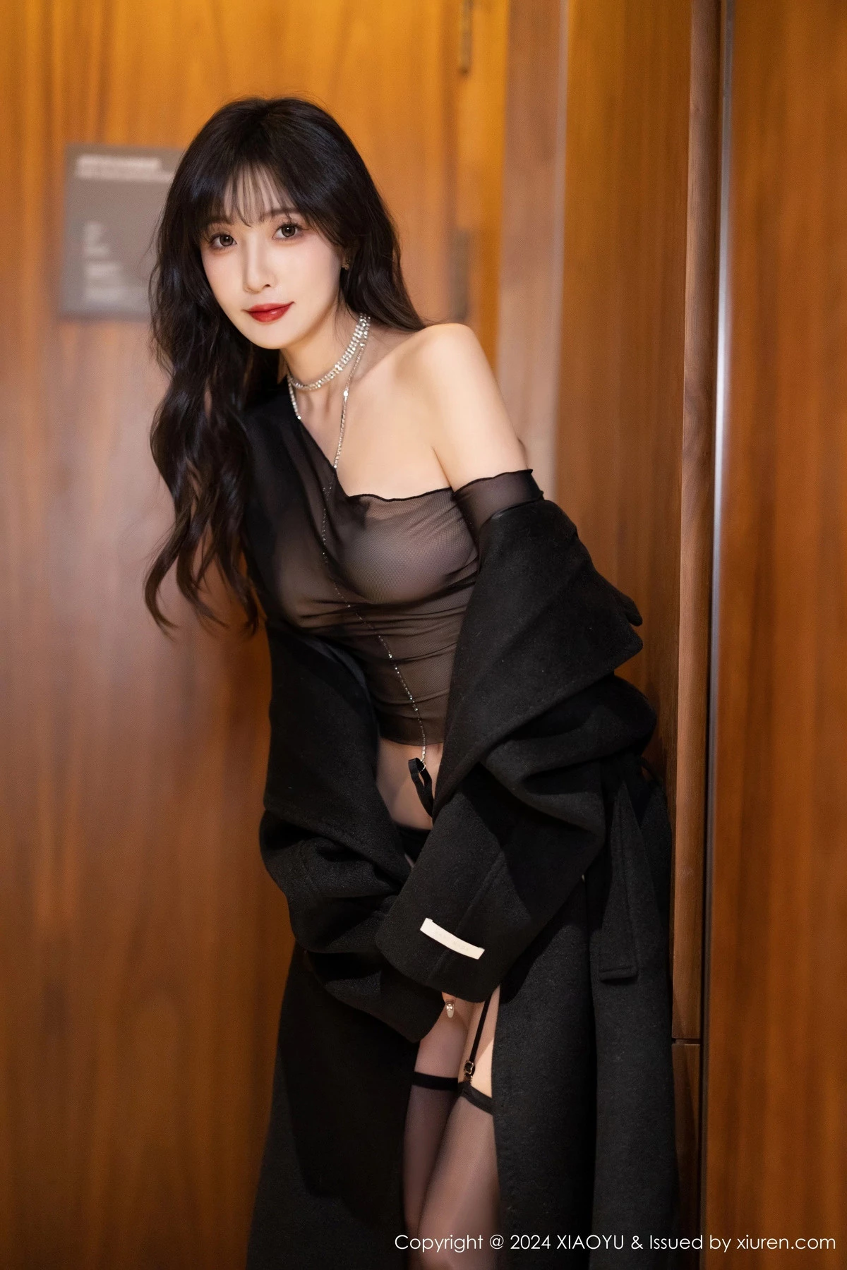 林星阑性感黑色轻透内衣配黑丝吊袜秀曼妙身姿迷人绝美写真 第 26 张