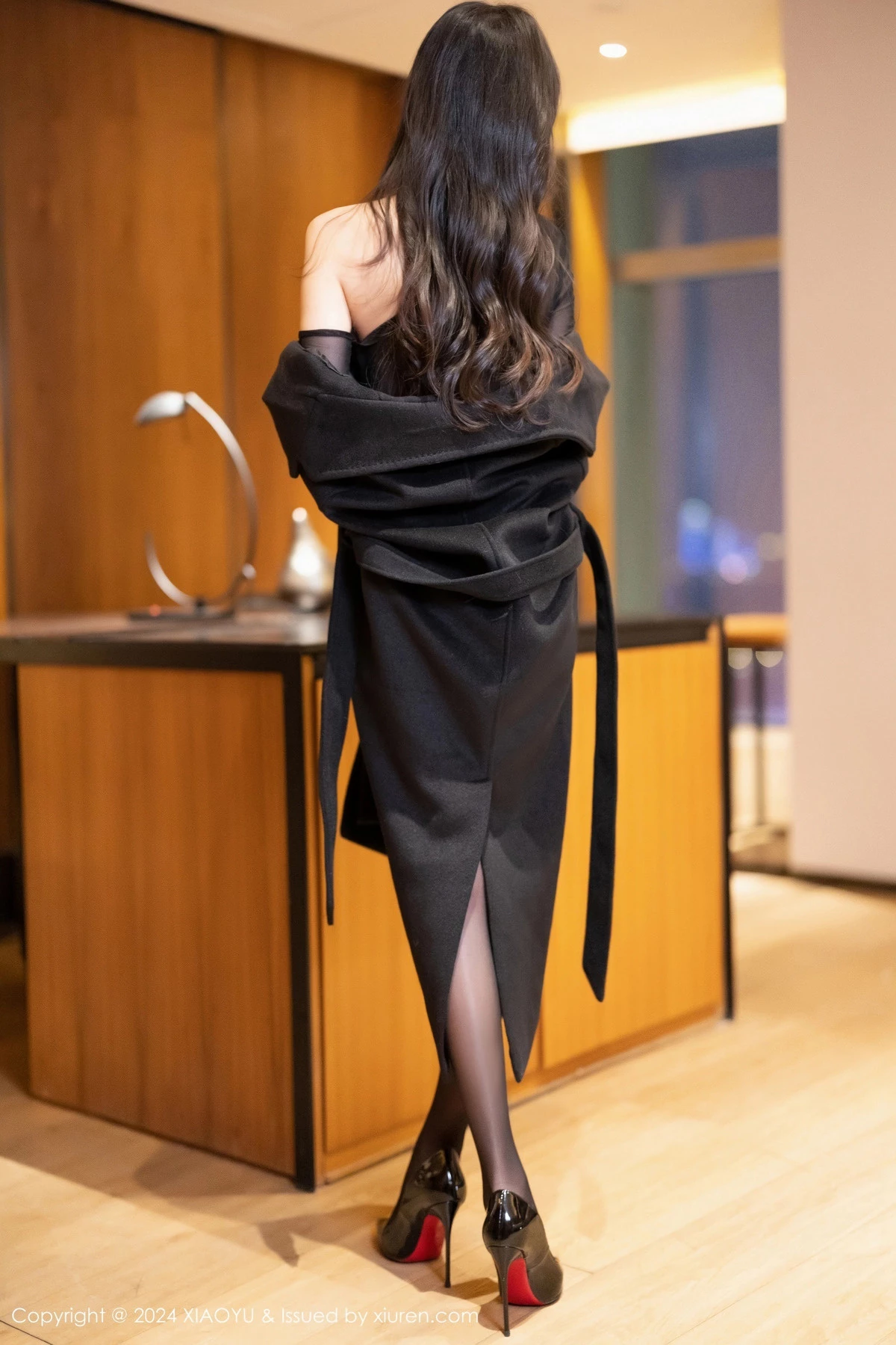 林星阑性感黑色轻透内衣配黑丝吊袜秀曼妙身姿迷人绝美写真 第 30 张