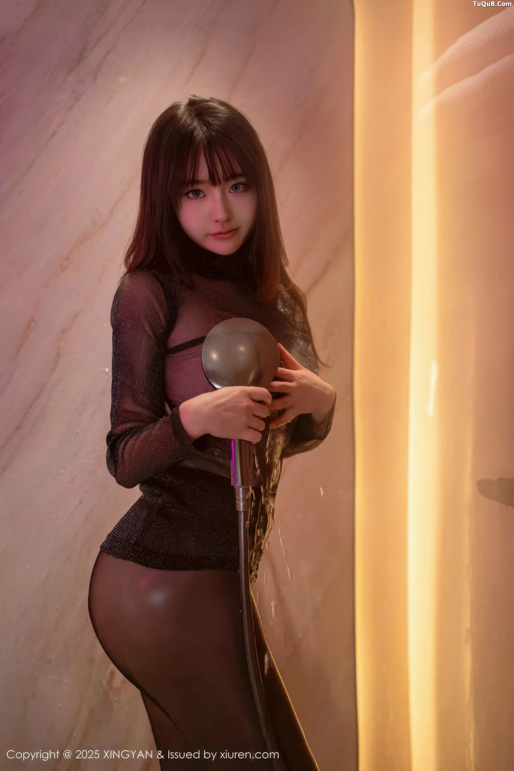 沈南汐RuRu粉色连衣短裙+黑色薄纱服饰秀美腿绝美写真 第 37 张