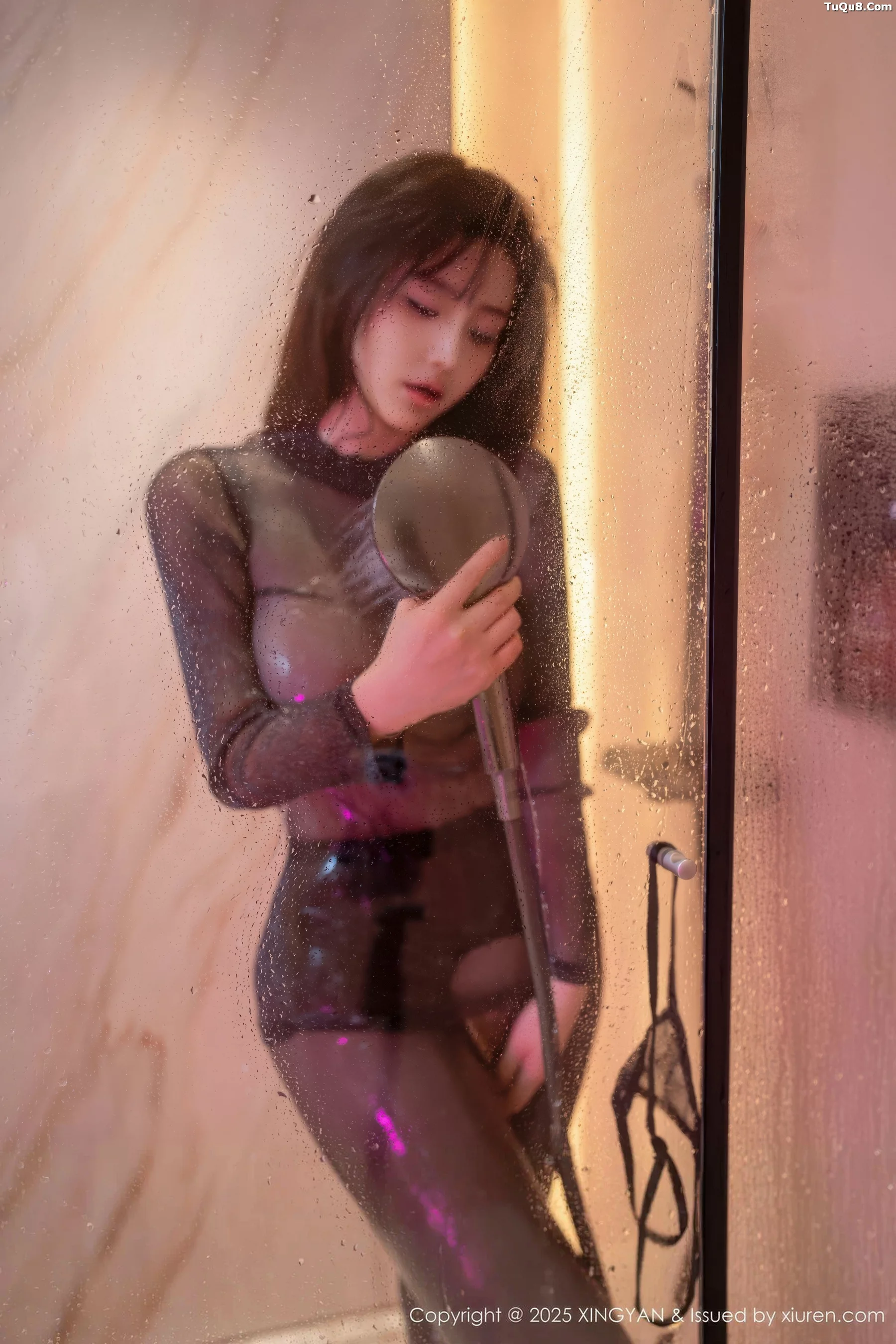 沈南汐RuRu粉色连衣短裙+黑色薄纱服饰秀美腿绝美写真 第 43 张