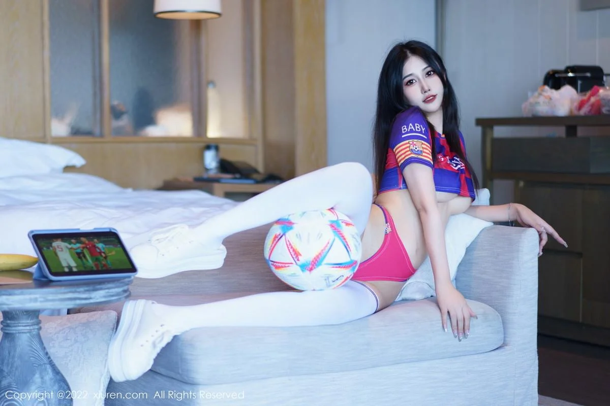 laura阿姣三亚旅拍足球宝贝主题性感球服秀完美身材绝美写真 第 7 张